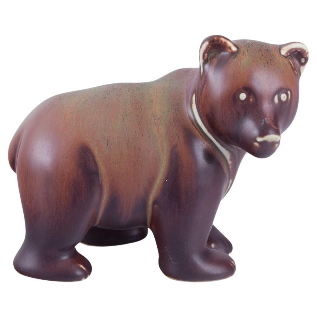 Gunnar Nylund pour Rörstrand. Figurine en céramique représentant un ourson.