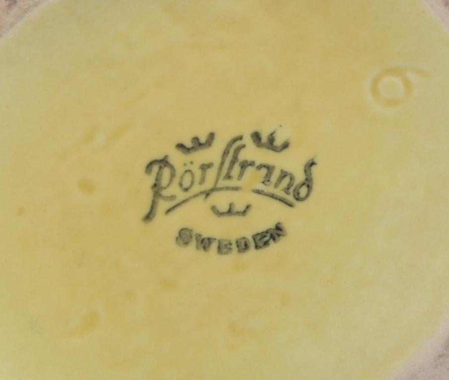 Ceramica Gunnar Nylund per Rörstrand. Vaso di ceramica in argilla chamotte. Smalto giallo in vendita