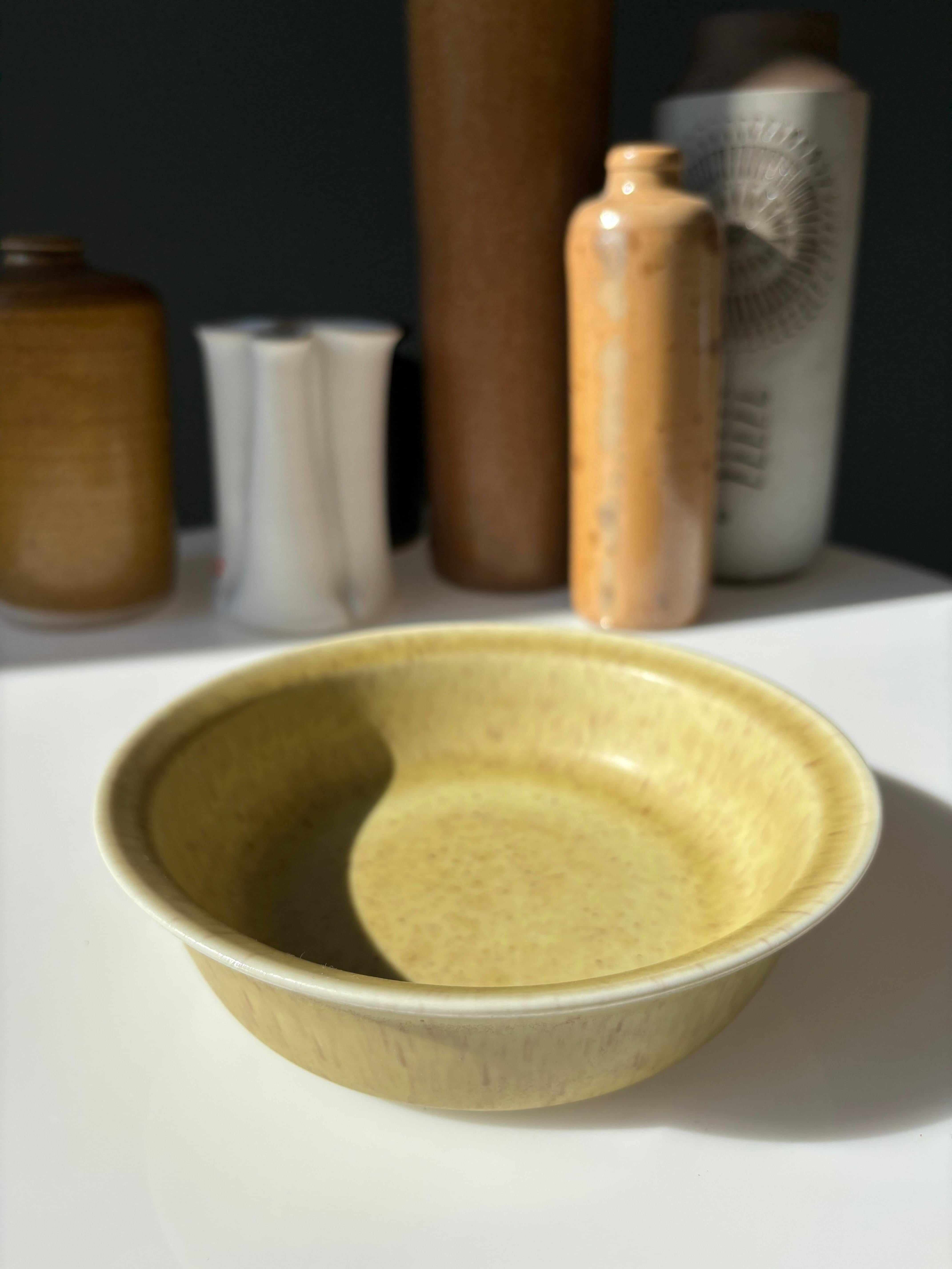 Swedish Gunnar Nylund for Rörstrand Dusty Yellow Ceramic Bowl, 1960s For Sale