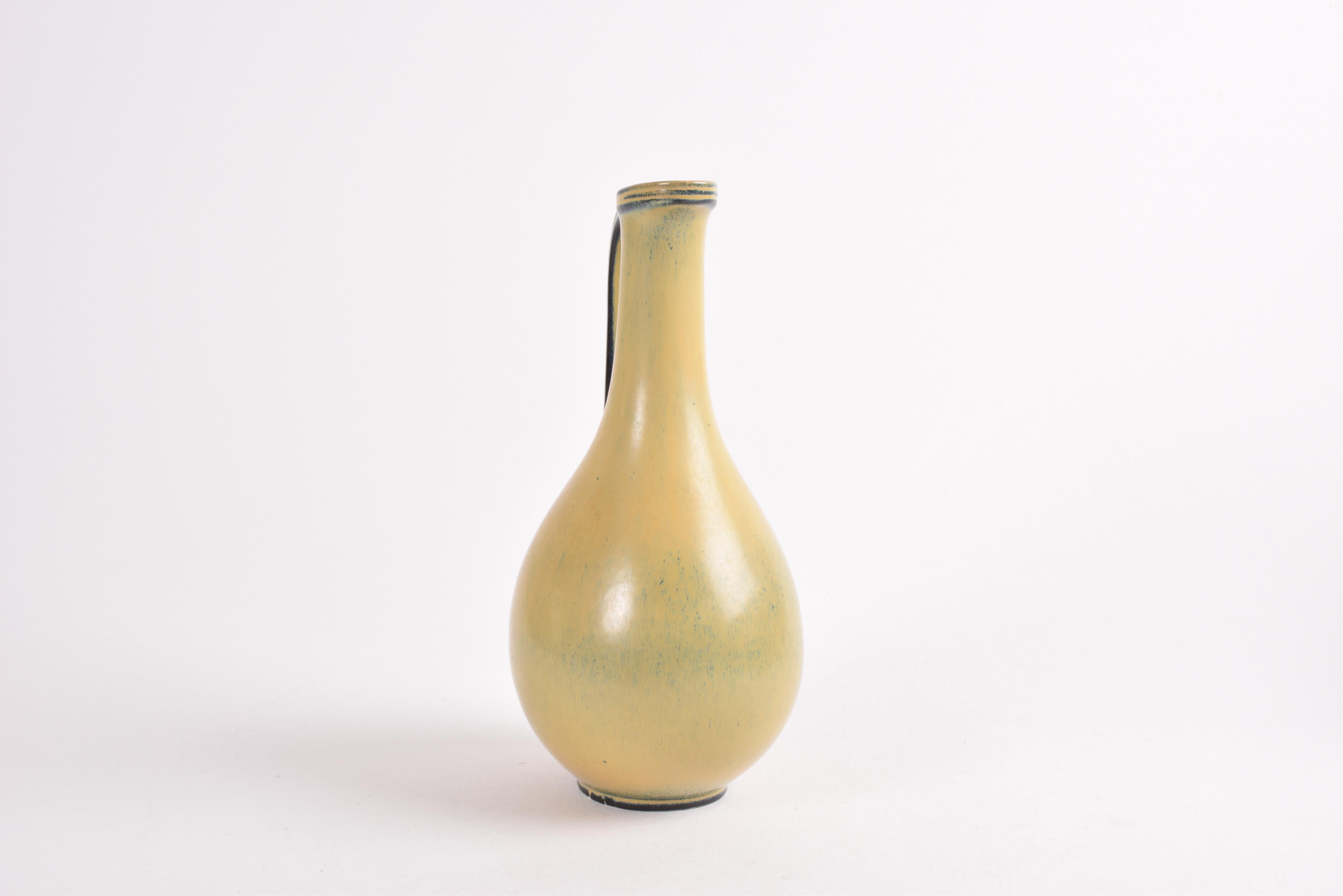 Gunnar Nylund for Rörstrand Handled Vase Yellow Glaze, Scandinavian Mid-Century In Good Condition For Sale In Aarhus C, DK