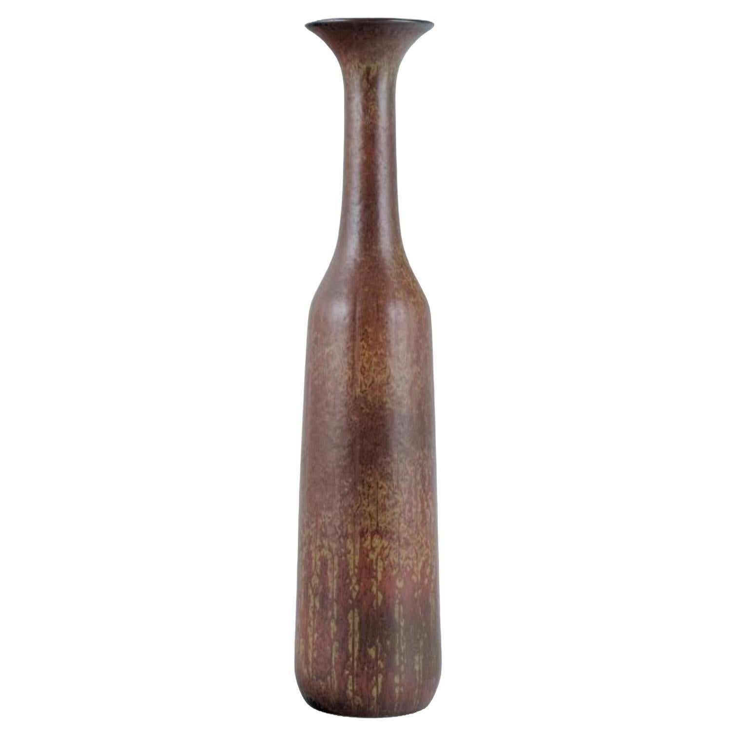 Gunnar Nylund for Rörstrand. Large ceramic vase with brown glaze. For Sale