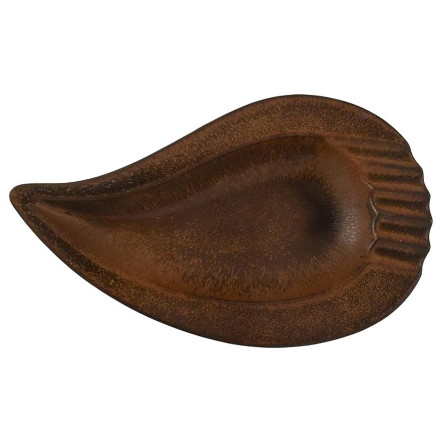 Gunnar Nylund for Rörstrand Large Teardrop Shaped Ceramic Dish in Brown Shades For Sale