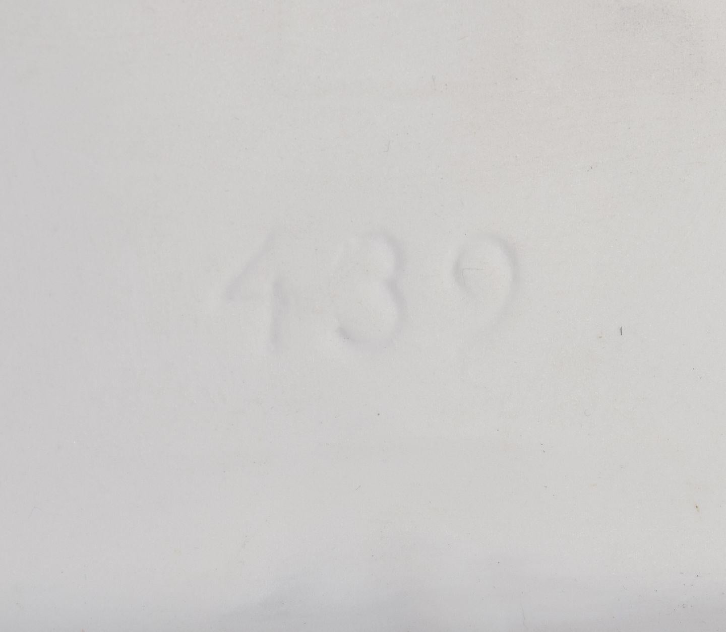 Céramique Gunnar Nylund pour Rörstrand. Grand relief mural en céramique émaillée. Femme et oiseau en vente
