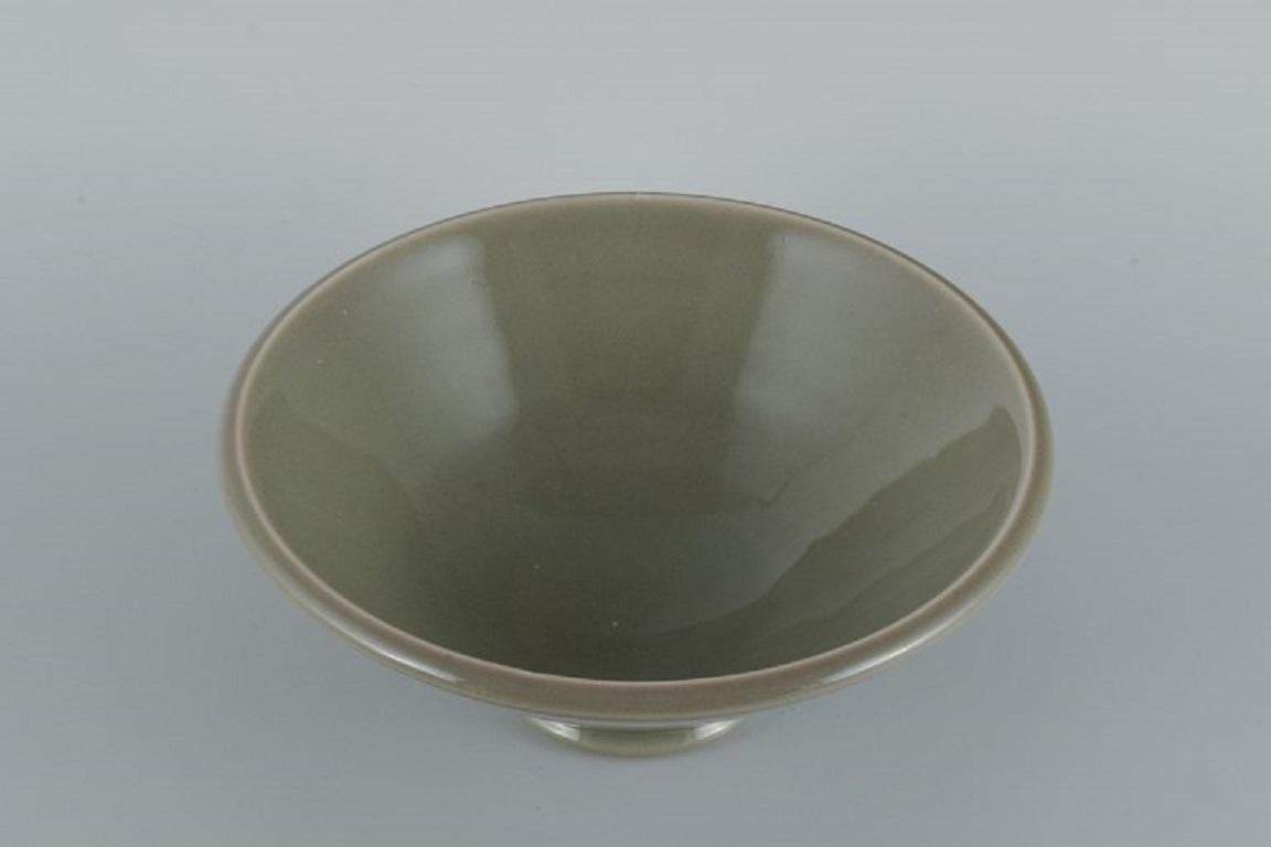 Swedish Gunnar Nylund for Rörstrand 'Lidköping', Ceramic Bowl with Grey-Green Glaze For Sale