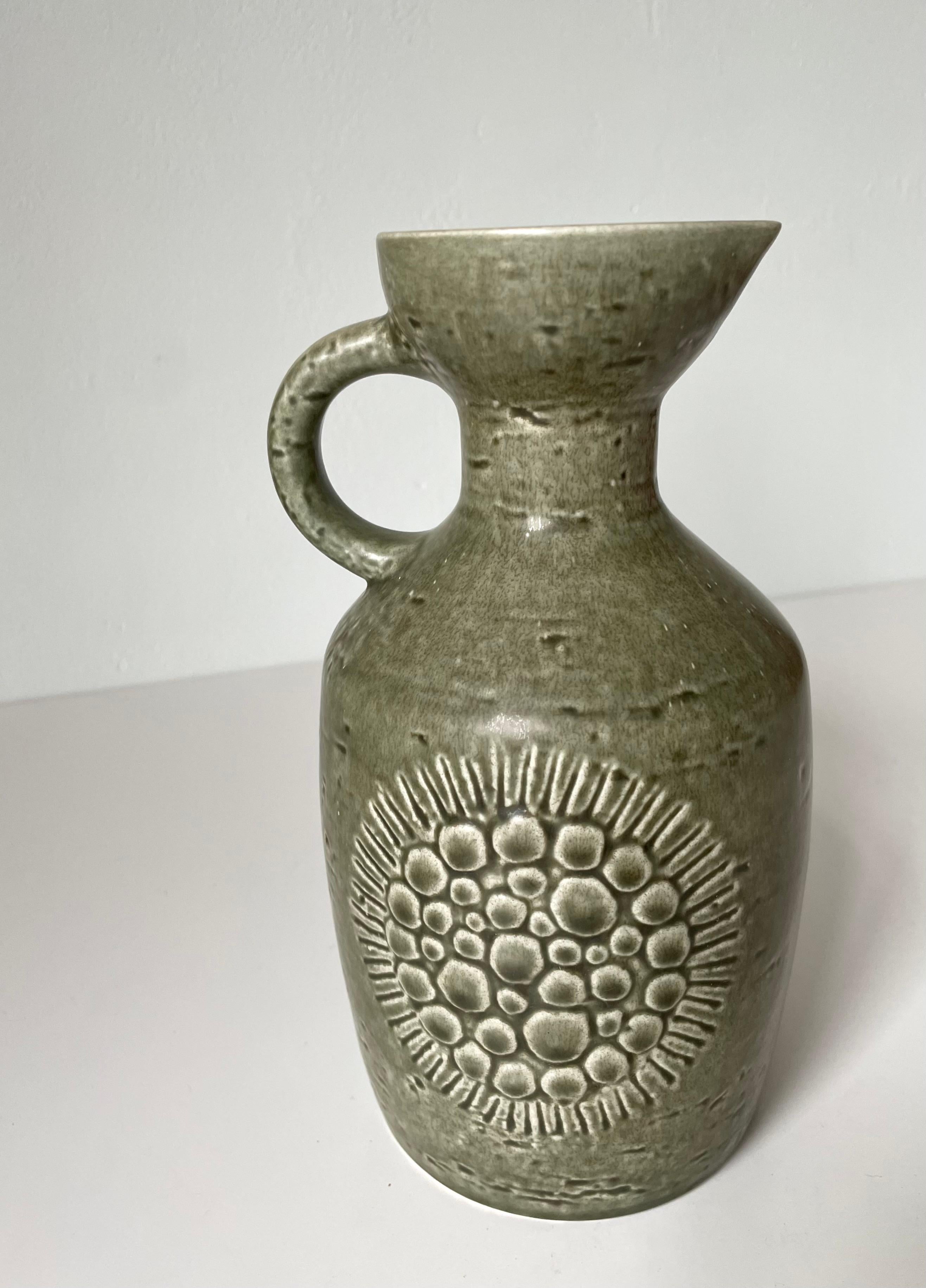 Gunnar Nylund for Rörstrand Olive Green Zenit Vase, 1960s For Sale 4