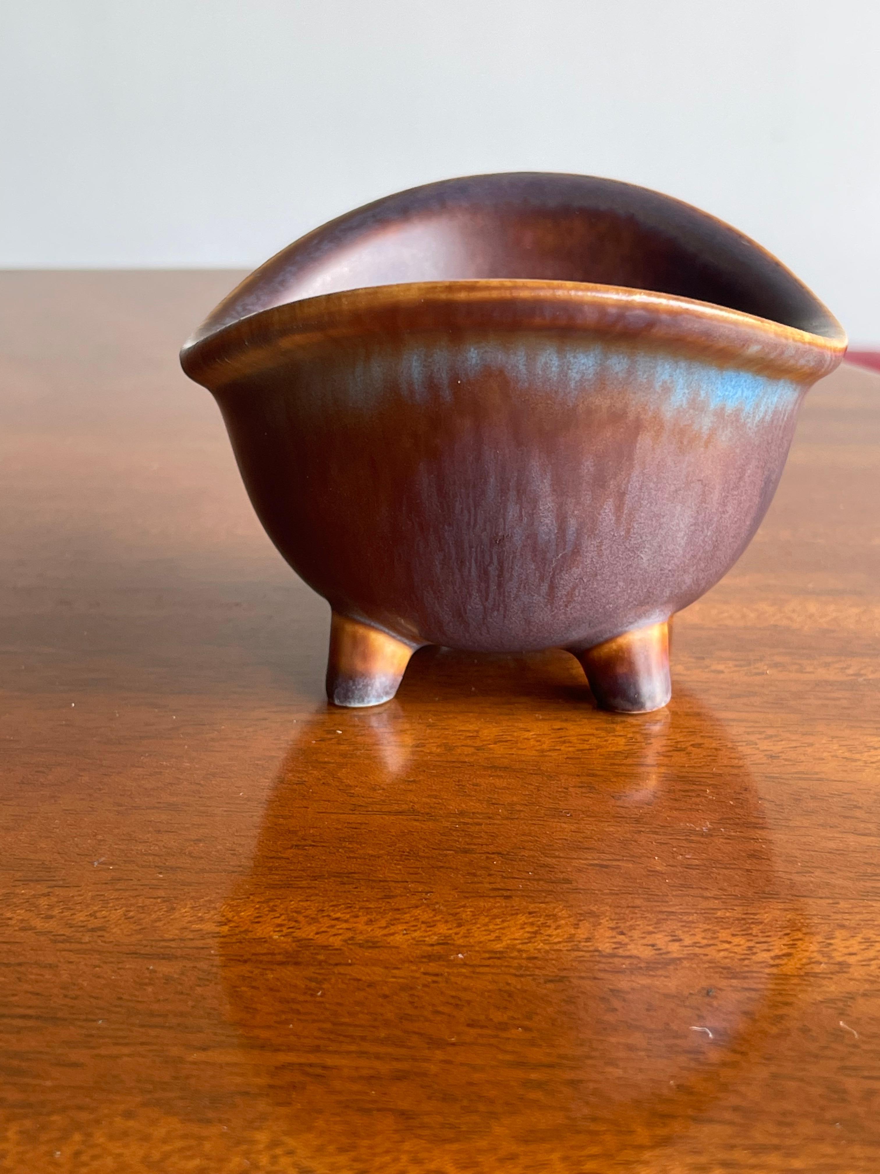 Mid-20th Century Gunnar Nylund for Rörstrand Rare Footed Bowl, Stoneware Ceramic Blue and Brown For Sale