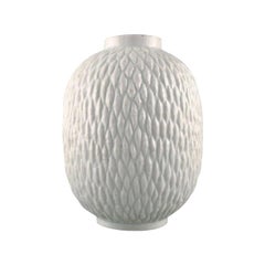 Gunnar Nylund for Rörstrand / Rorstrand, "Chamotte" Vase in Milky White Glaze