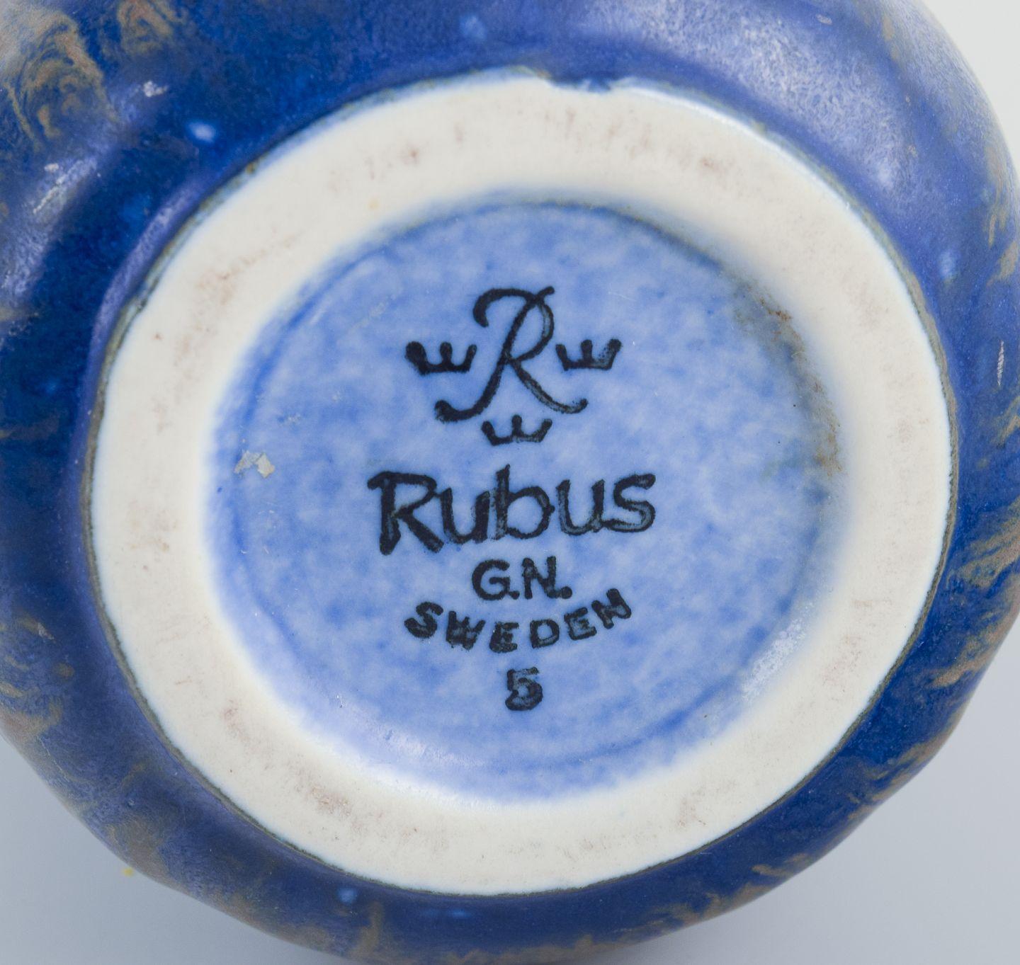 Milieu du XXe siècle Gunnar Nylund pour Rörstrand. Vase 