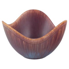 Gunnar Nylund for Rörstrand, Sweden. Ceramic bowl glazed in blue-brown shades