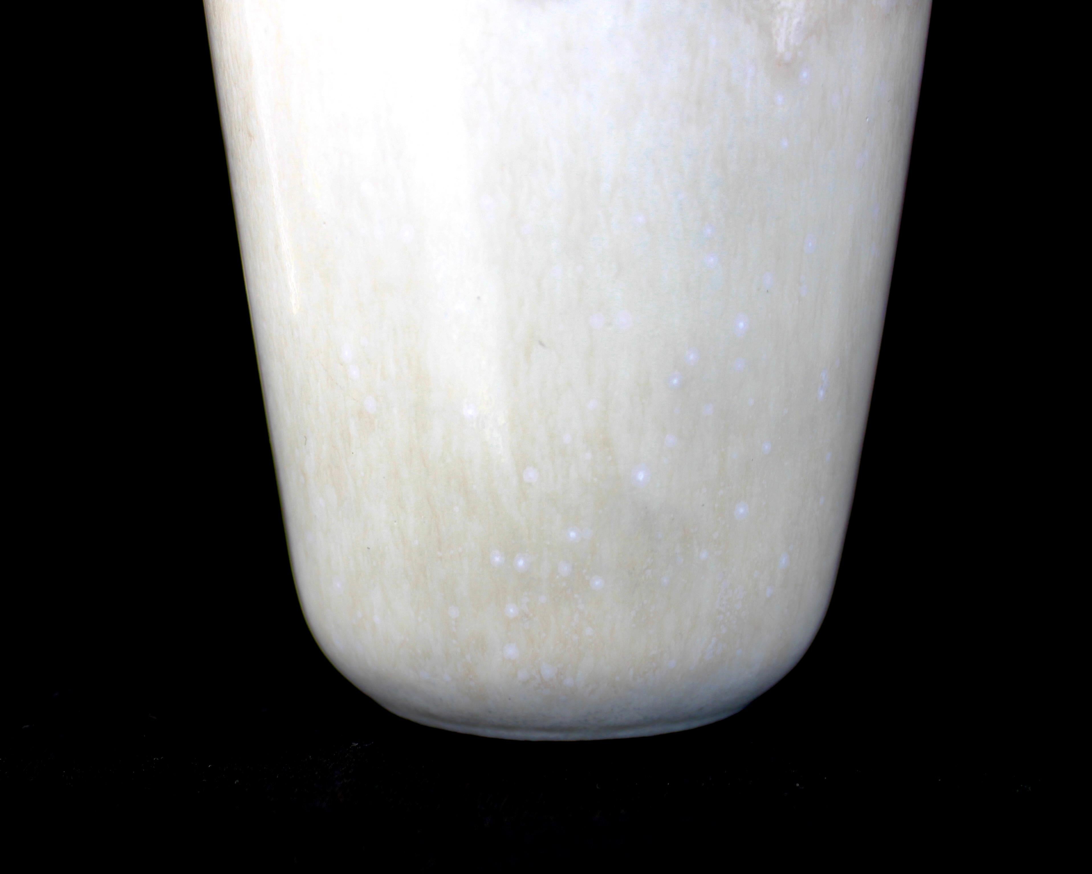 Gunnar Nylund for Rörstrand Swedish Cream Vase ARO circa 1950 en vente 5