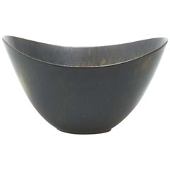 Gunnar Nylund Large AXK Bowl Dark Green Glaze Rörstrand, Sweden, 1950s