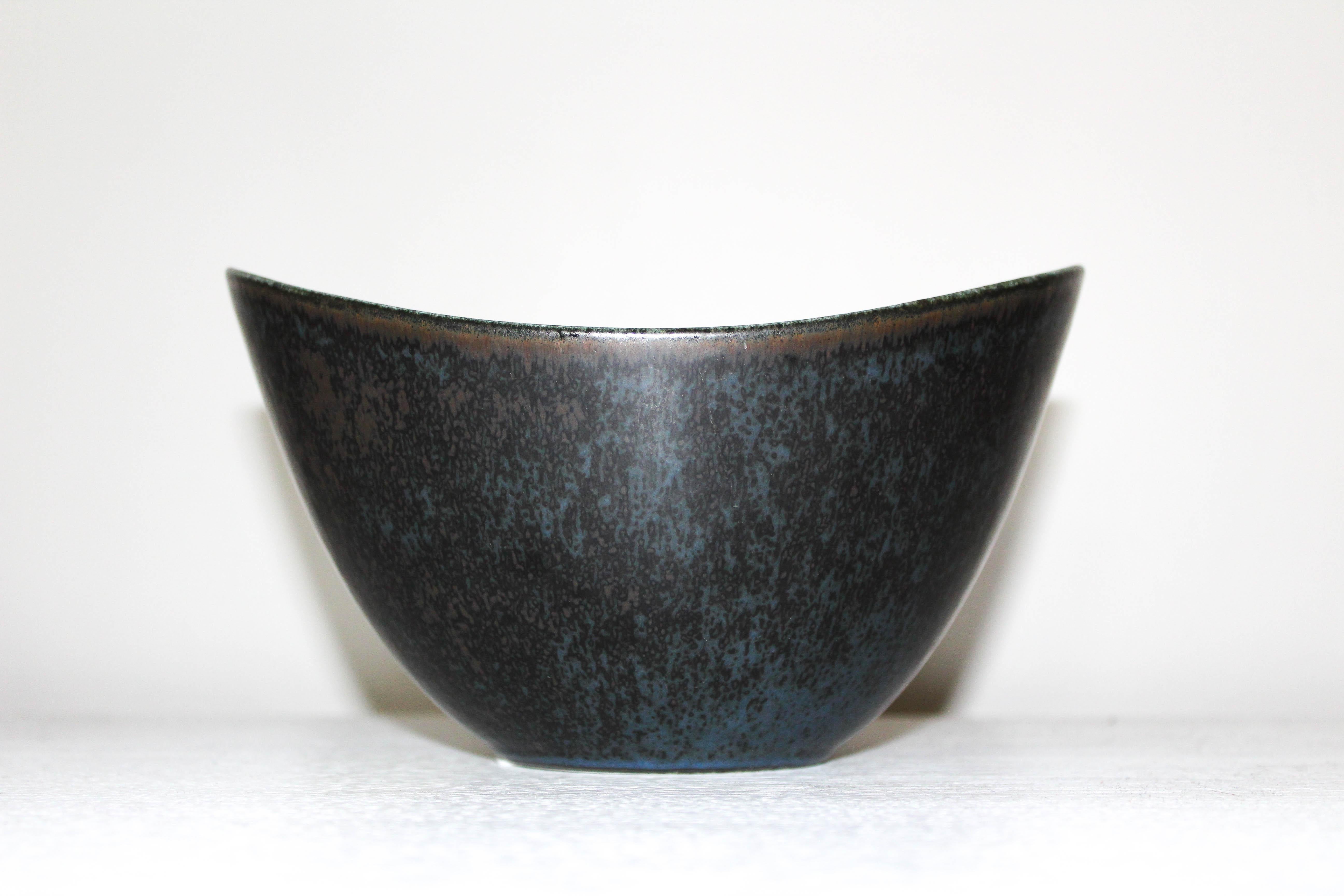 Scandinavian Modern Gunnar Nylund Large Ceramic Bowl for Rörstrand For Sale