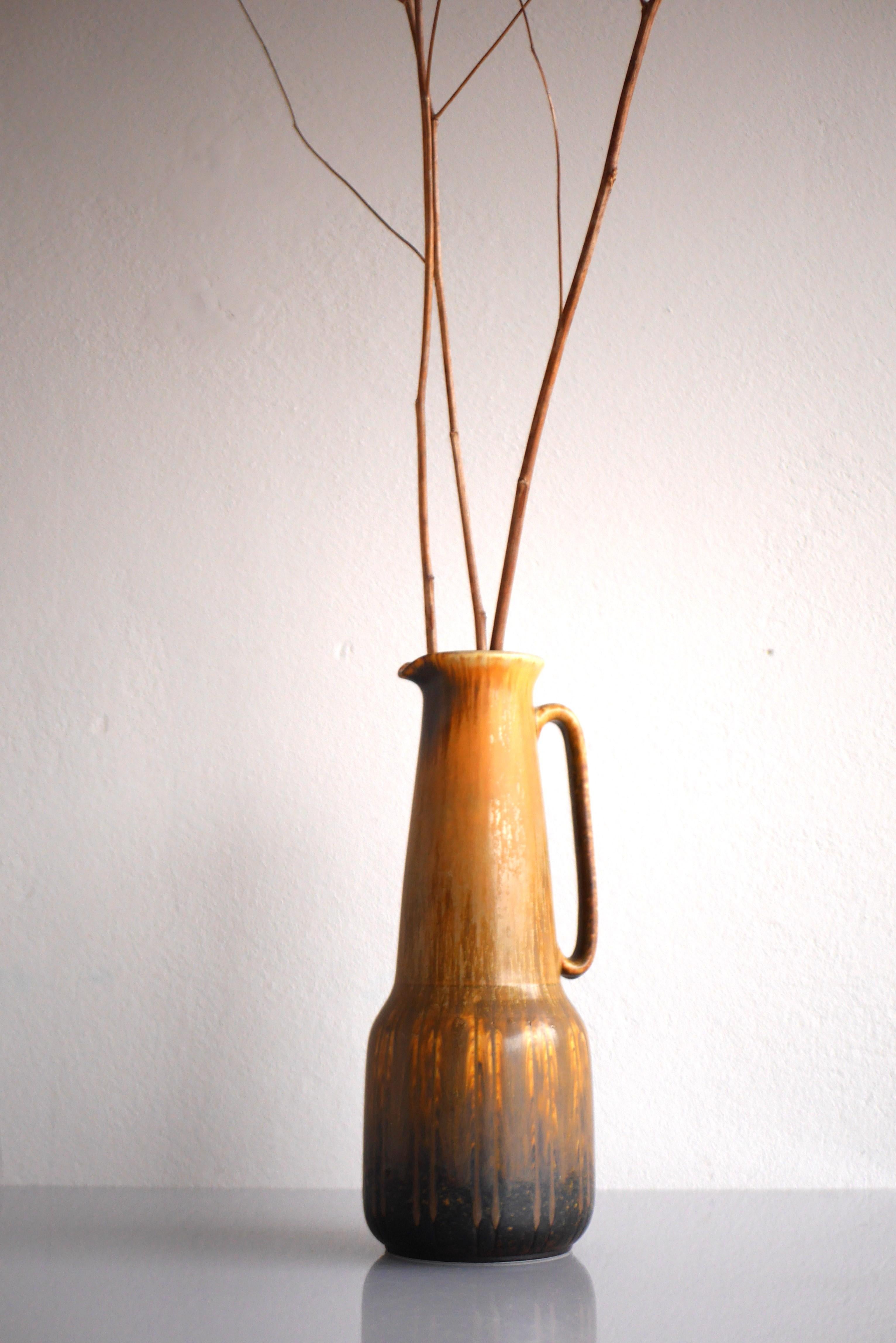 Vaso o brocca in ceramica Gunnar Nylund 