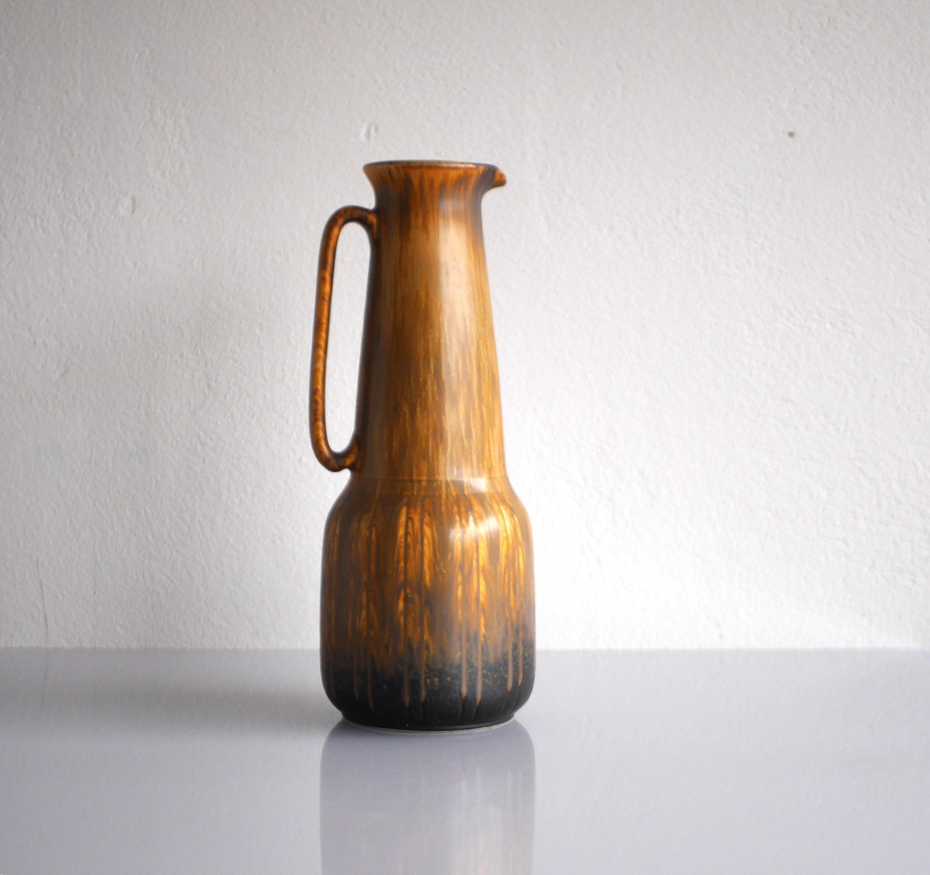 Vaso o brocca in ceramica Gunnar Nylund 