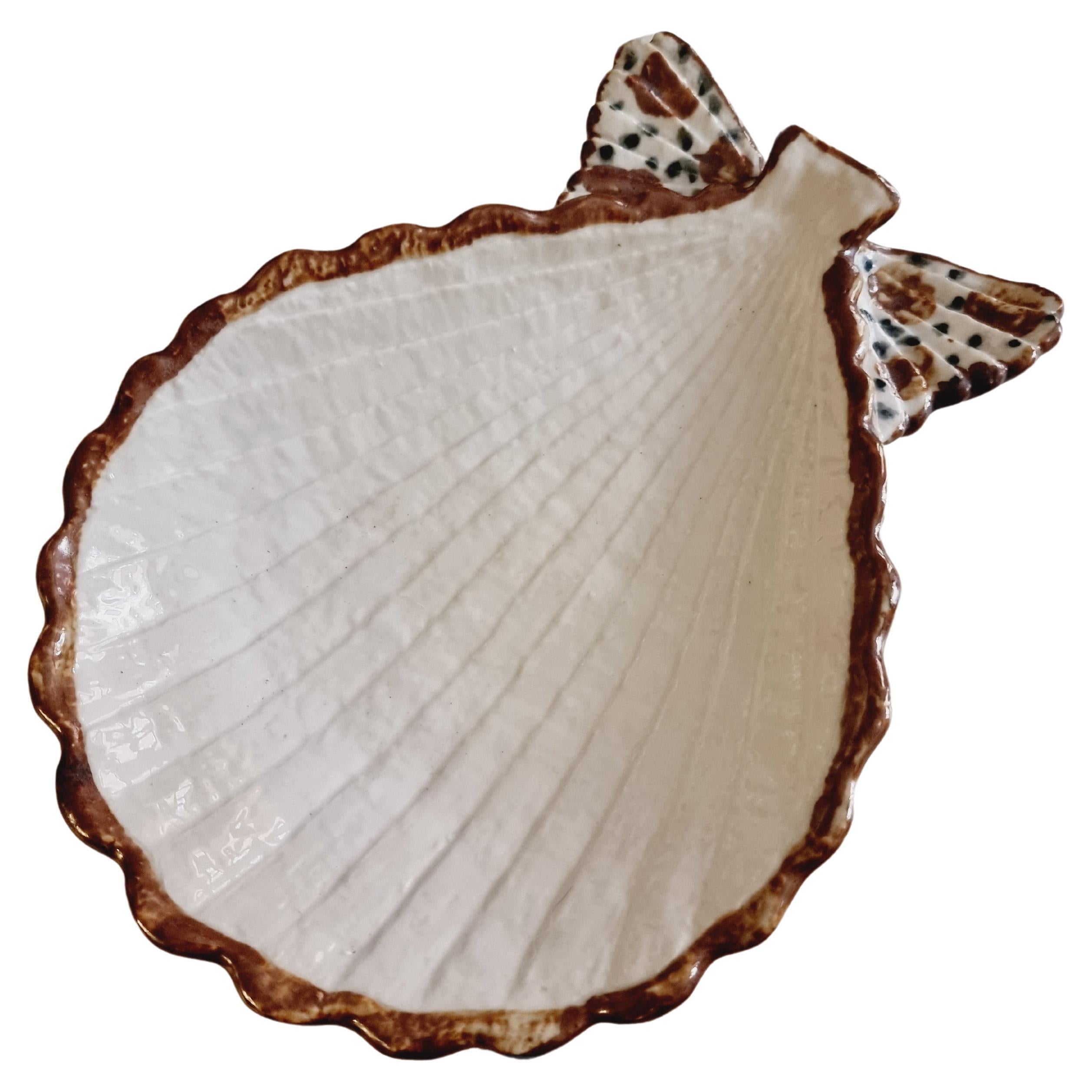 Gunnar Nylund, rare shell-shaped bowl, chamotte stoneware, Sweden mid 1900s. For Sale