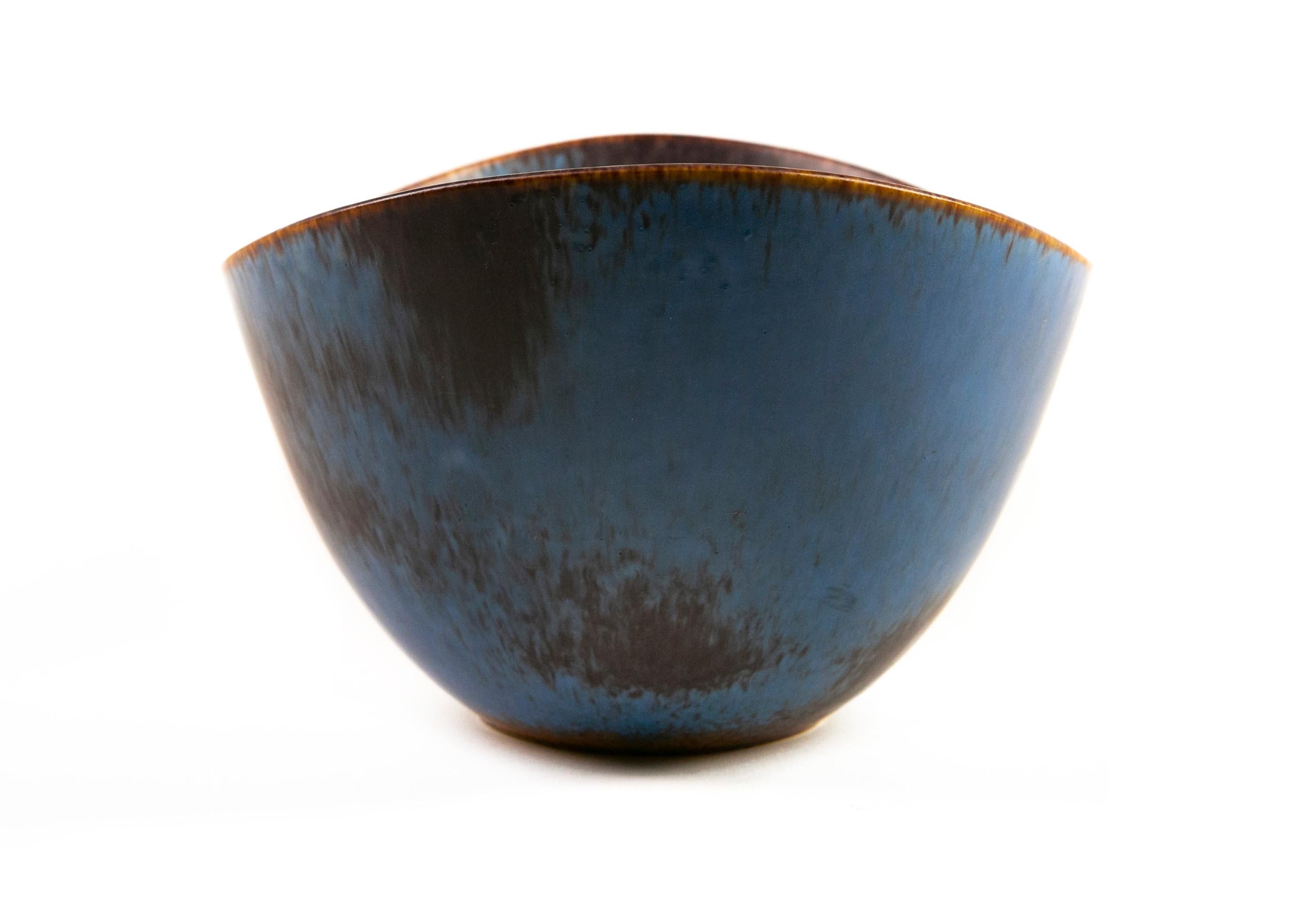 Gunnar Nylund Rörstrand Large Axk Bowl Blue an Ocher Hares Fur Glaze Sweden 1950 For Sale 3