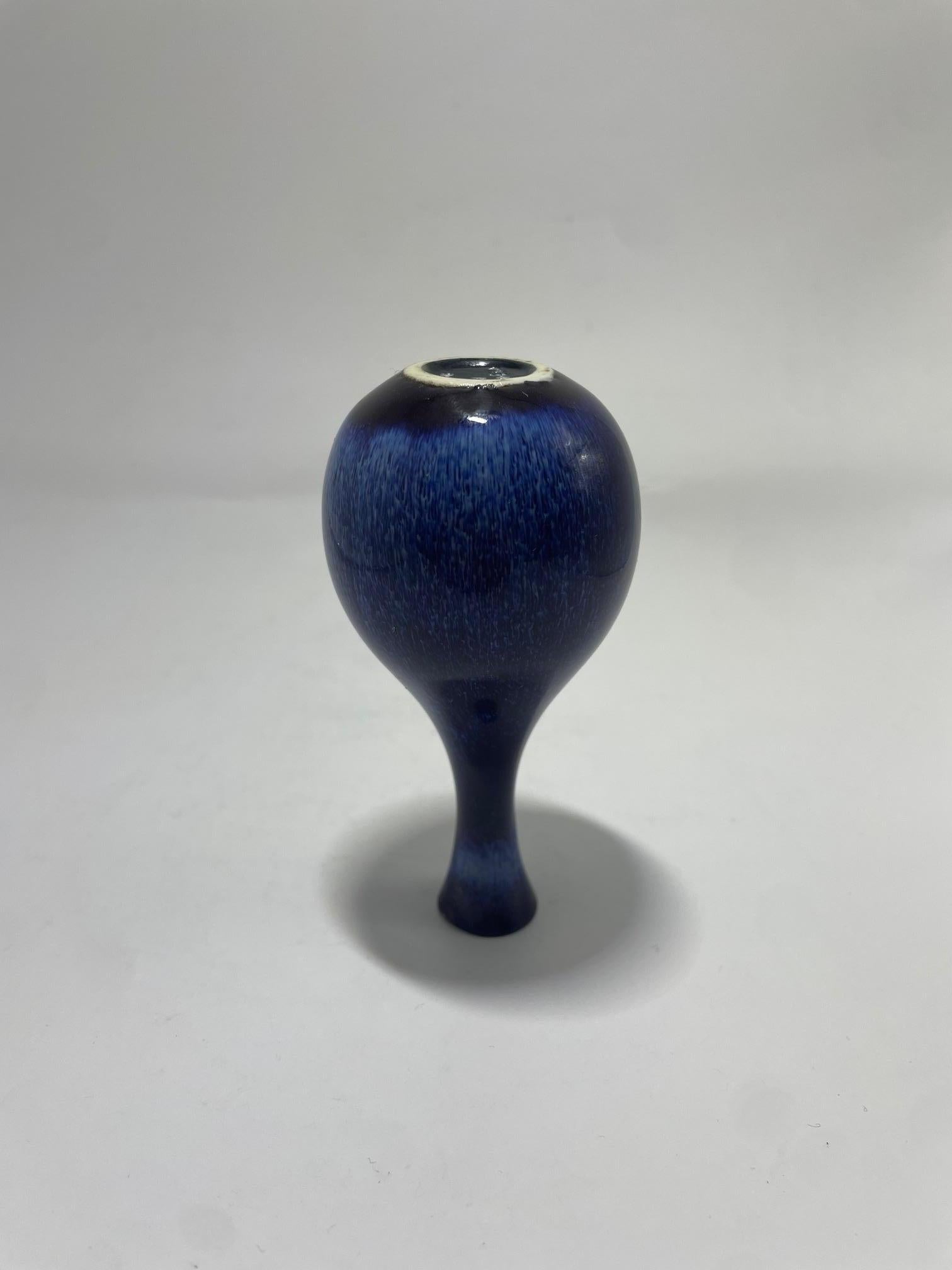Gunnar Nylund, Rörstrand - Vaso in miniatura In condizioni buone in vendita a Stockholm, SE