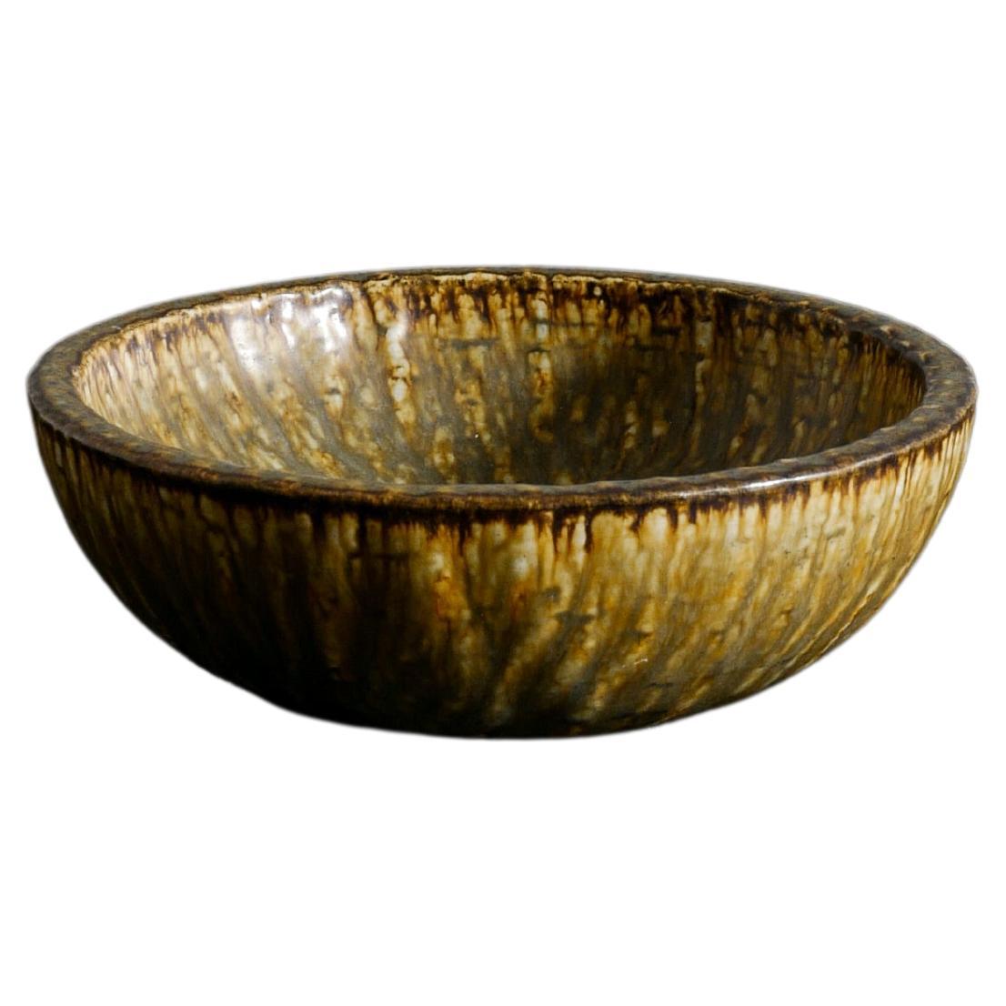 Gunnar Nylund "Rubus" Mid Century Ceramic Bowl Dish for Rörstrand Sweden, 1950s