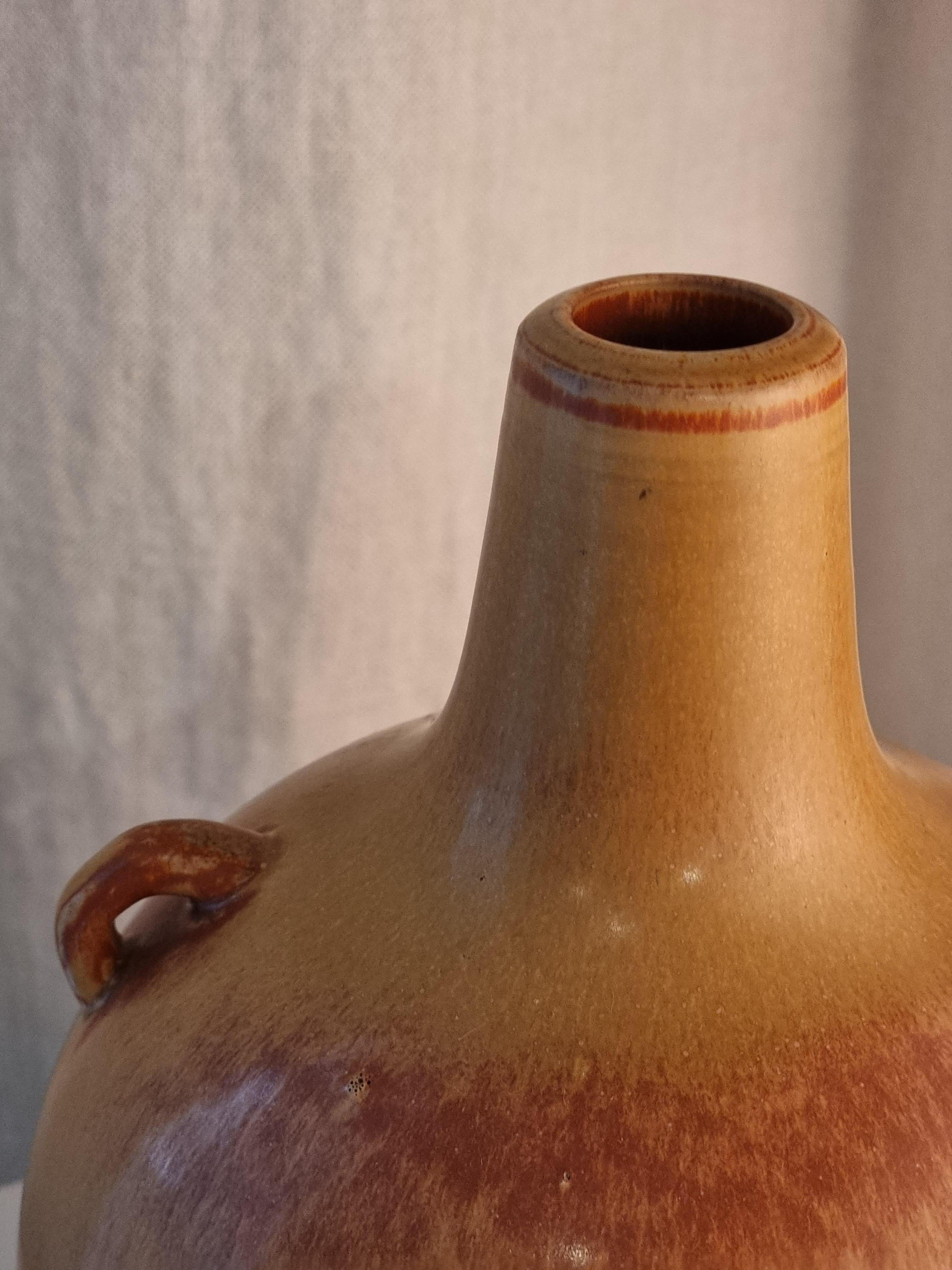 Gunnar Nylund, stoneware vase, Rörstrand, Scandinavian Midcentury In Good Condition For Sale In Stockholm, SE