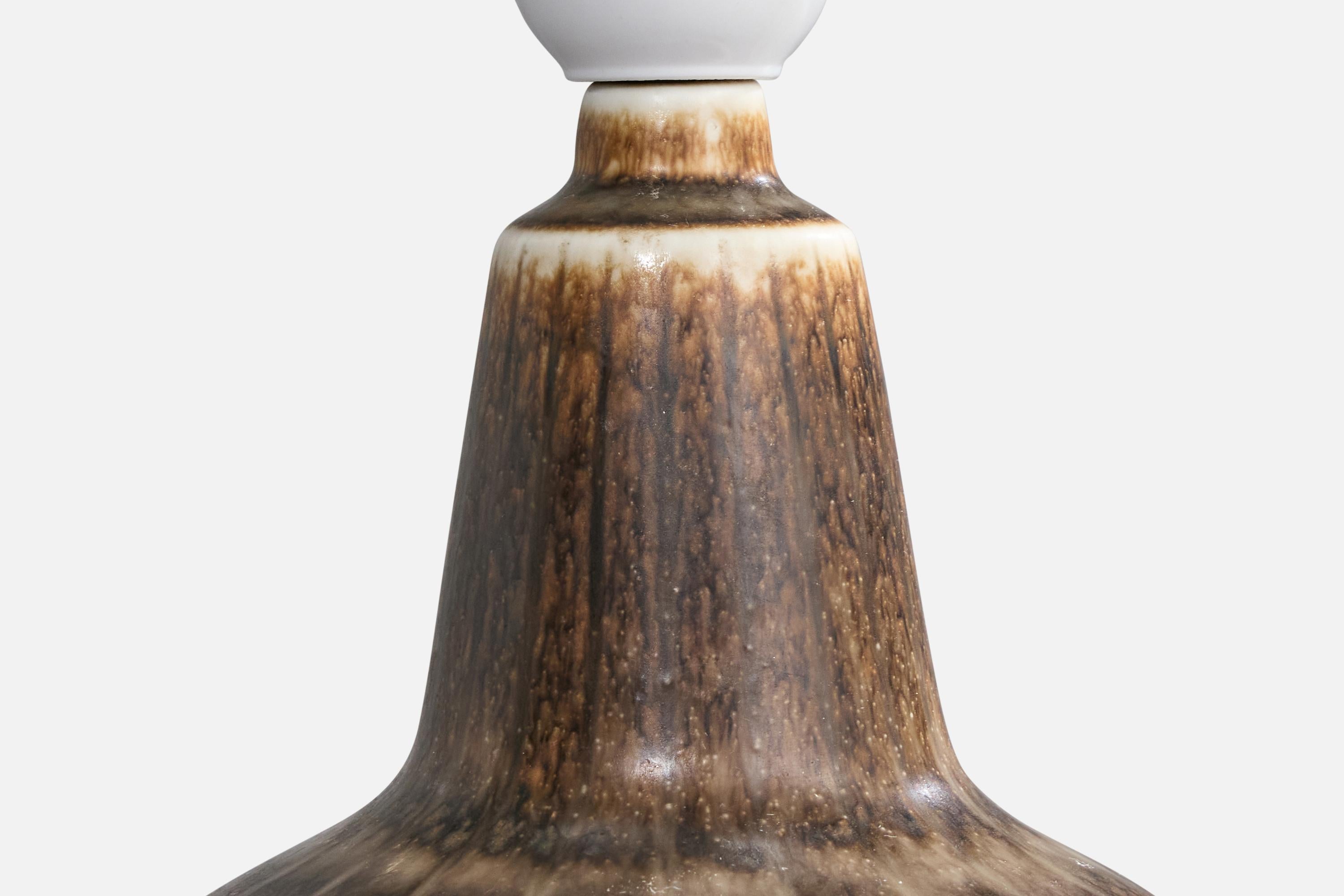 Gunnar Nylund, Lampe de Table, Grès, Suède, Années 1940 Bon état - En vente à High Point, NC