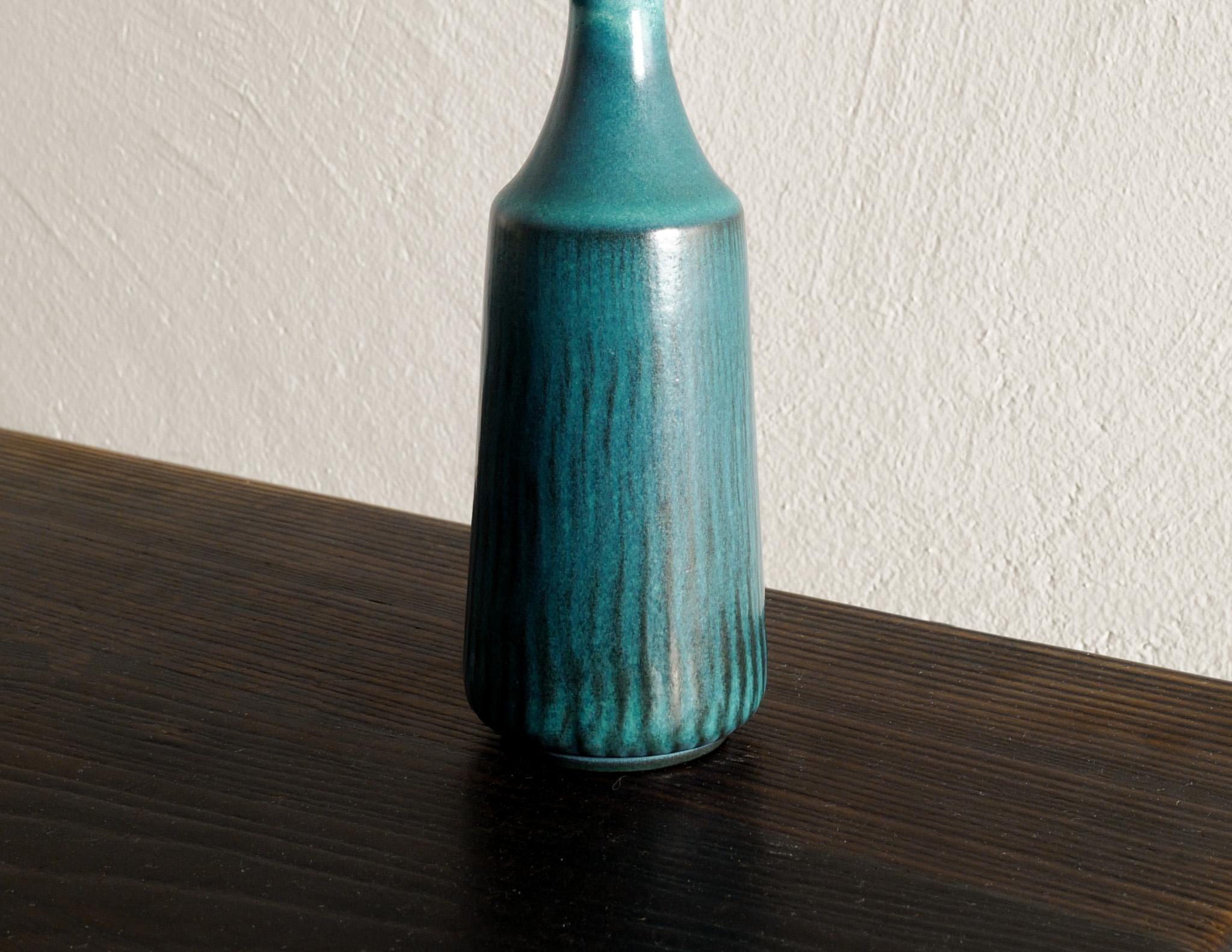Gunnar Nylund Türkisfarbene Keramikvase aus der Mitte des Jahrhunderts für Nymølle, Dänemark, 1950er Jahre (Dänisch) im Angebot
