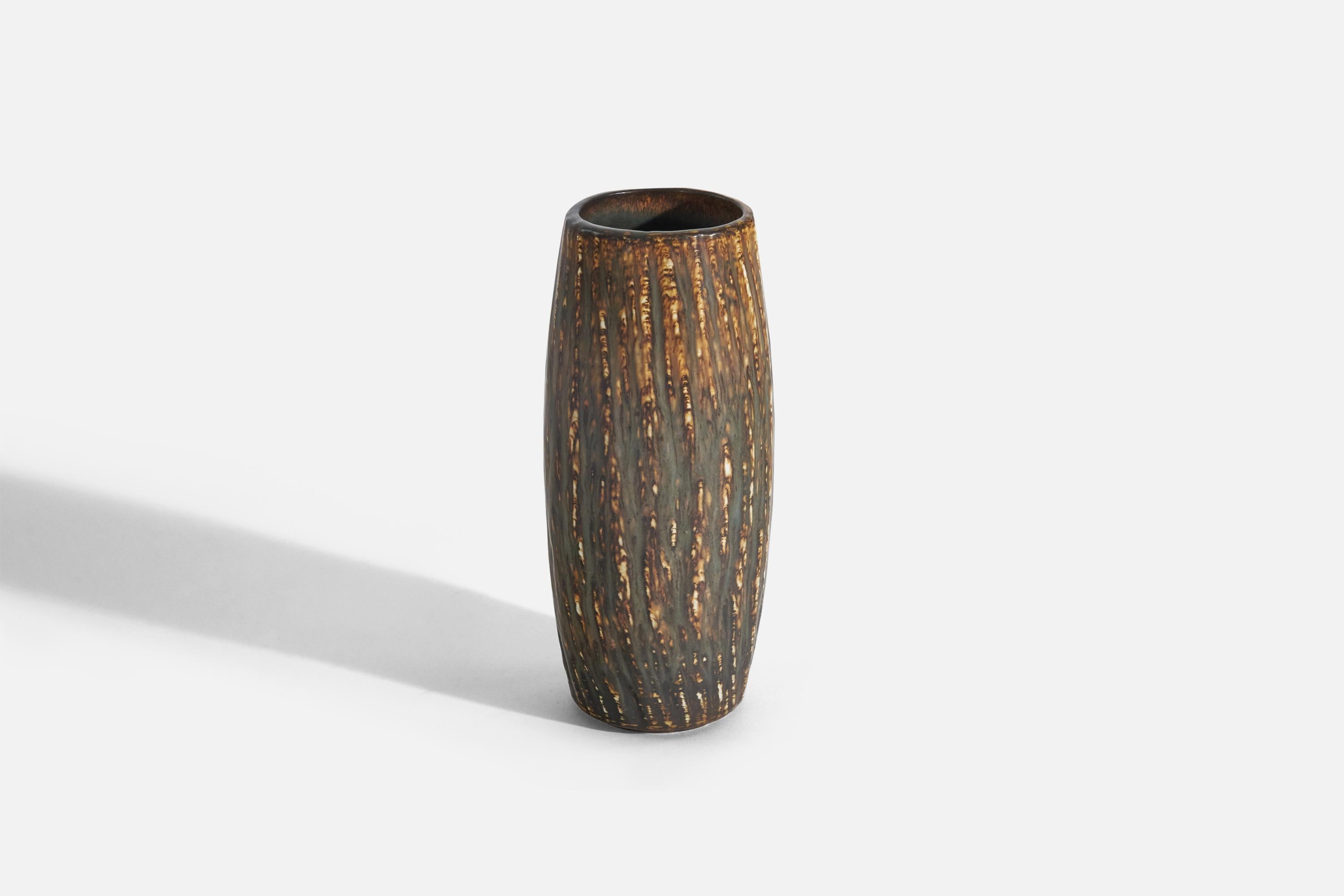 Vase en grès émaillé brun et jaune conçu par Gunnar Nylund et produit par Rörstrand, Suède, années 1950.