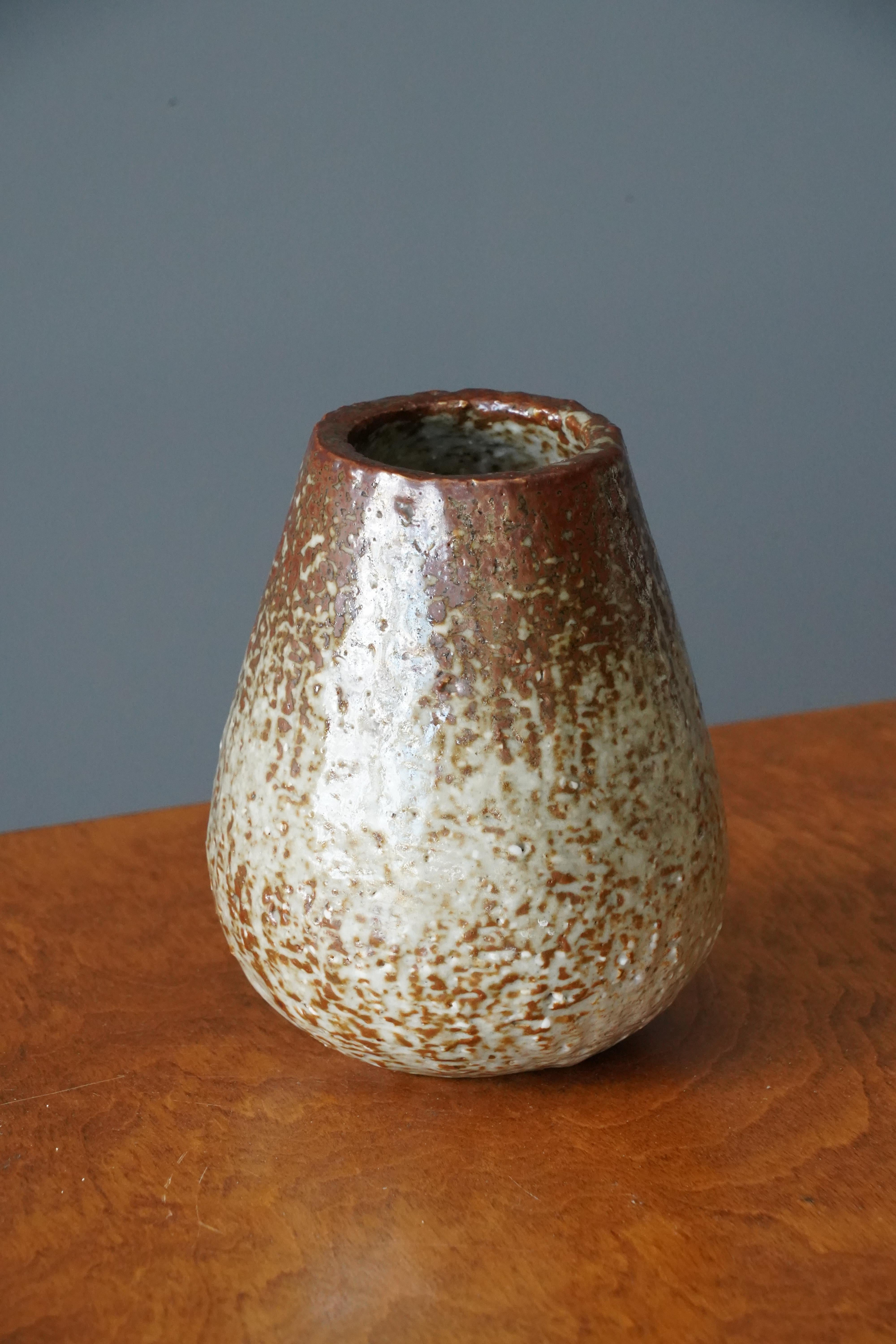 European Gunnar Nylund, Vase, Brown Glazed Firesand, Rörstand, Sweden, 1950s