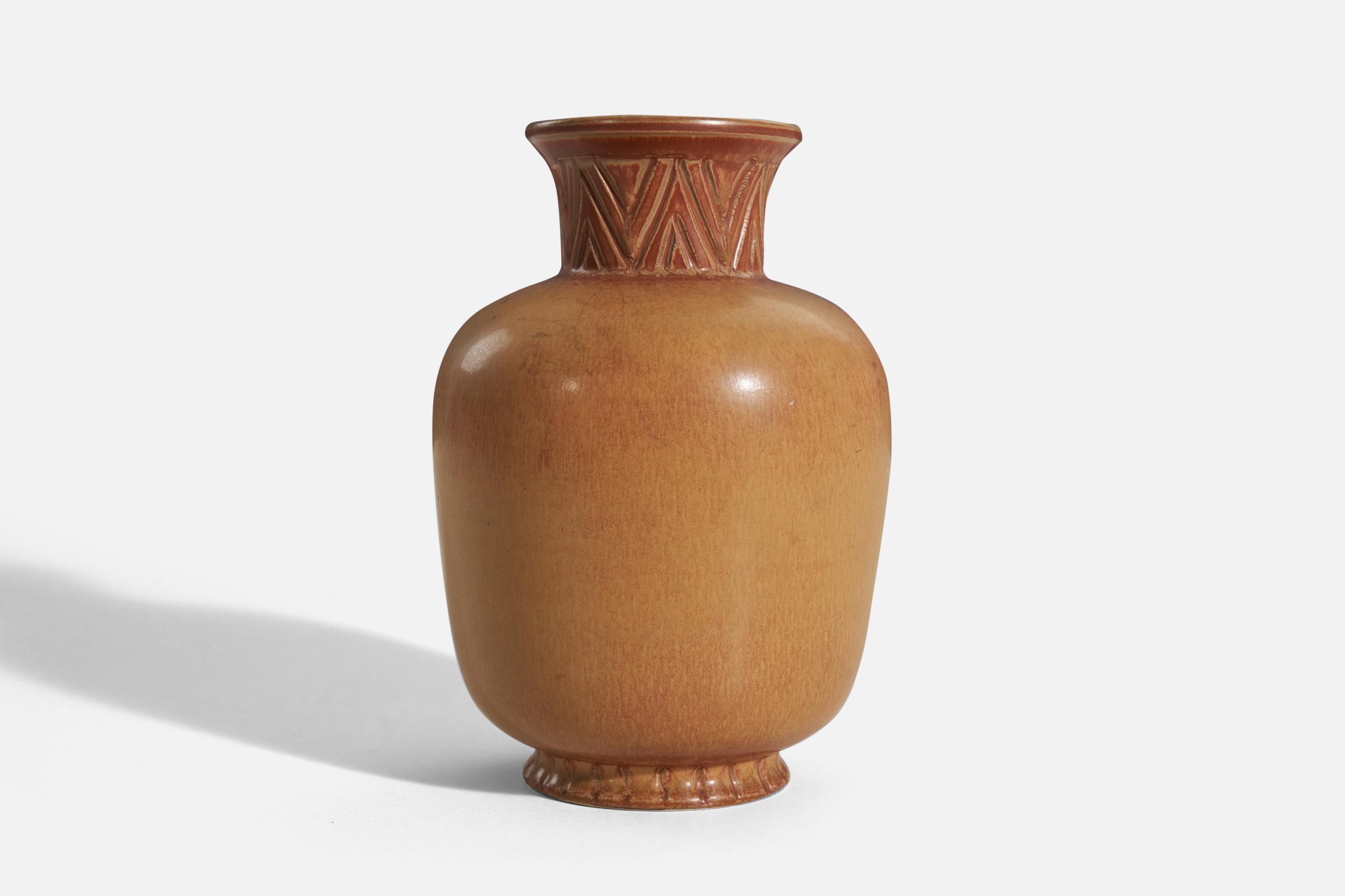 European Gunnar Nylund, Vase, Brown Glazed Incised Stoneware, Rörstand, Sweden, 1950s For Sale