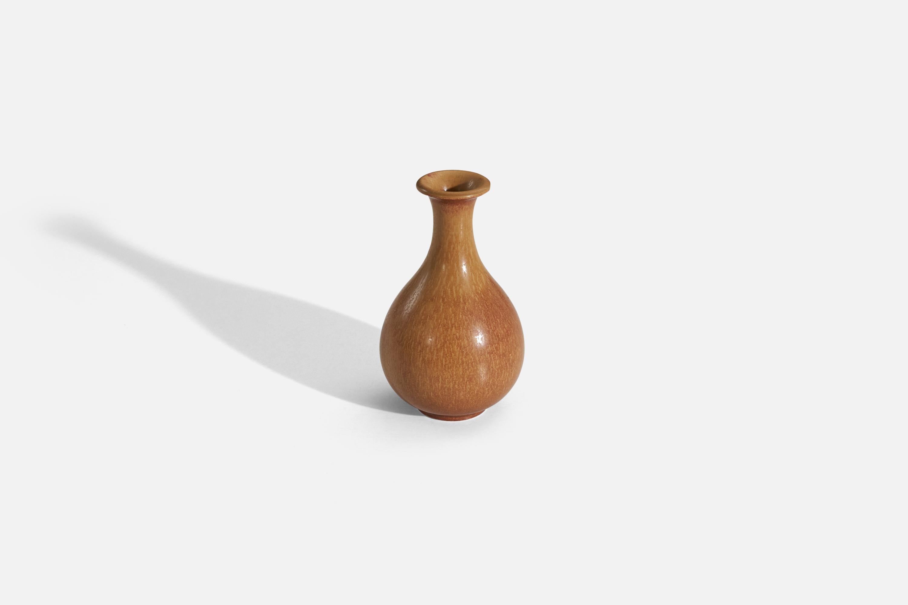 Mid-Century Modern Gunnar Nylund, Vase, Brown-Glazed Stoneware, Rörstand, Sweden, 1940s For Sale