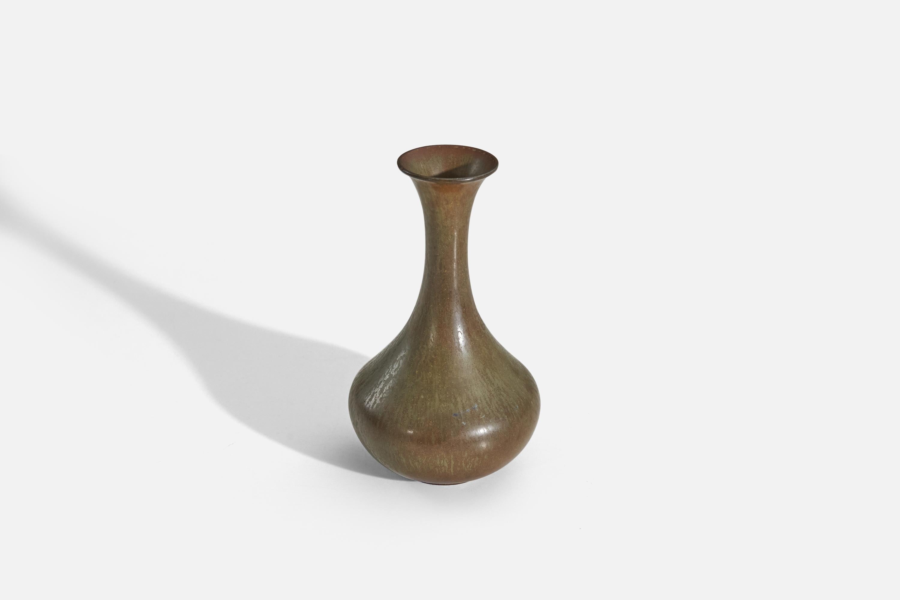 Mid-Century Modern Gunnar Nylund, Vase, Brown-Glazed Stoneware, Rörstand, Sweden, 1950s For Sale