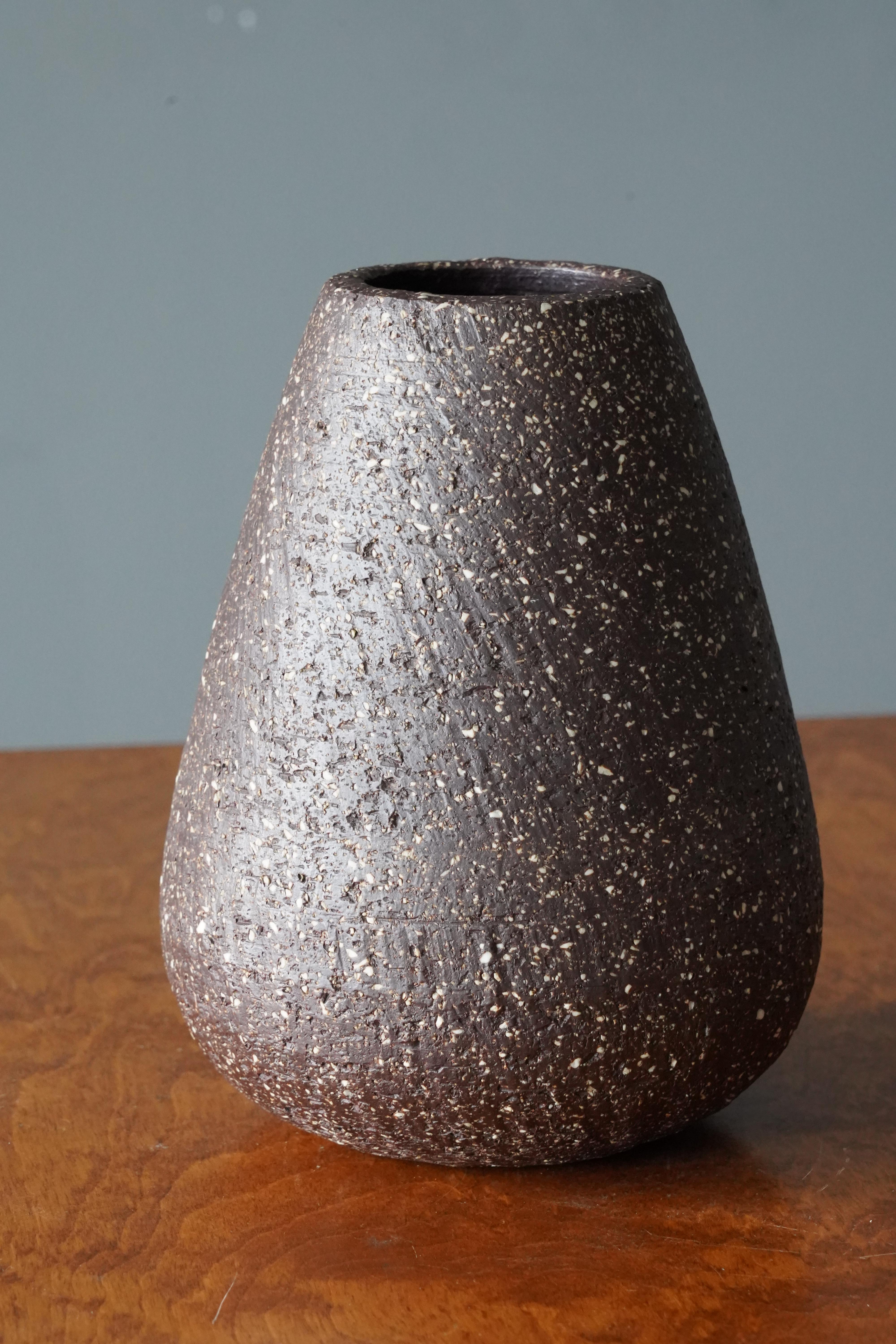Gunnar Nylund, Vase, Brown Painted Firesand, Rörstand, , Sweden, 1950s In Good Condition In High Point, NC