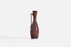 Gunnar Nylund, Vase, Model "NSZ", Red-Glazed Stoneware, Rörstrand, Sweden, 1950s
