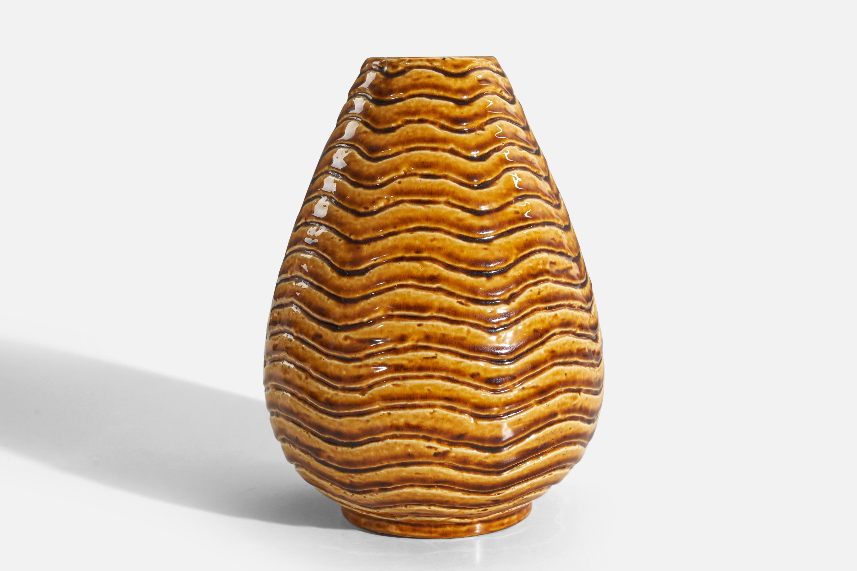 European Gunnar Nylund, Vase, Orange-Glazed Stoneware, Rörstand, Sweden, 1940s For Sale