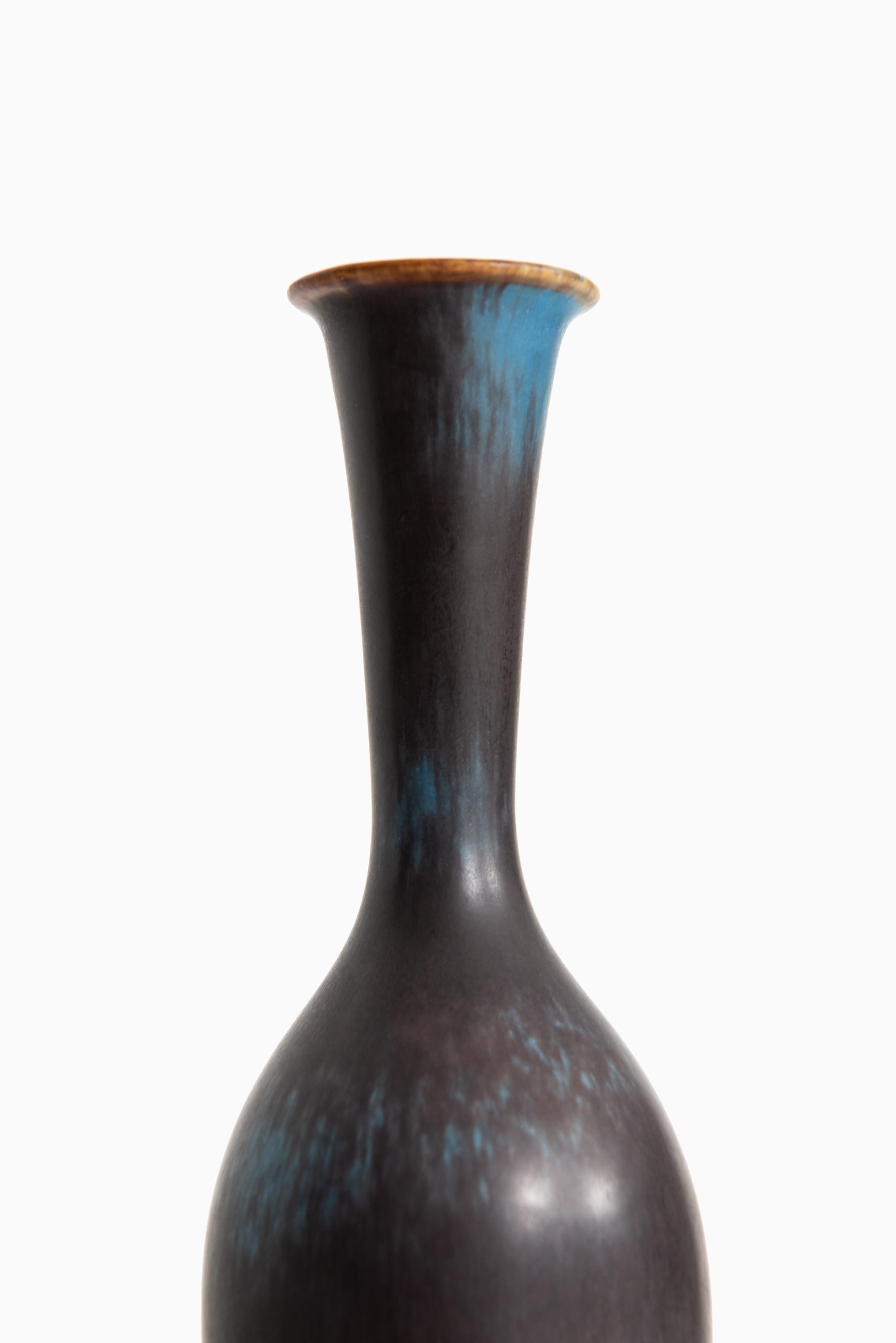 Gunnar Nylund Vase Produced by Rörstrand in Sweden In Good Condition For Sale In Limhamn, Skåne län