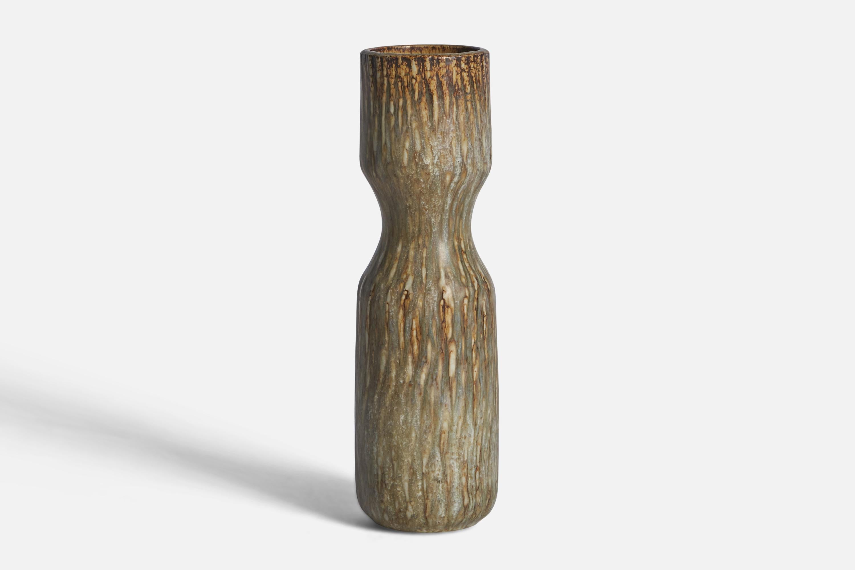 A beige, brown and grey-glazed stoneware vase designed by Gunnar Nylund and produced by Rörstrand, Sweden, 1940s.