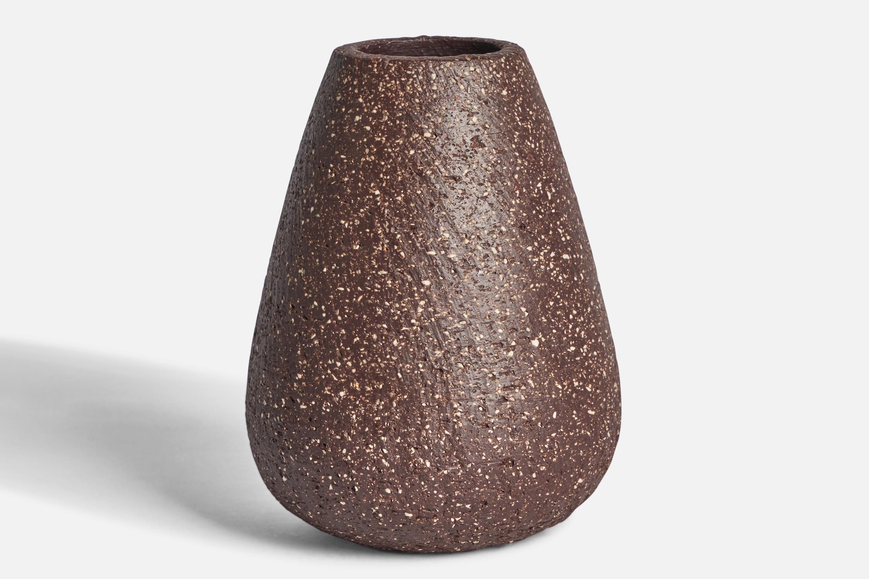 An unglazed brown stoneware vase designed by Gunnar Nylund and produced by Rörstrand, Sweden, 1940s.