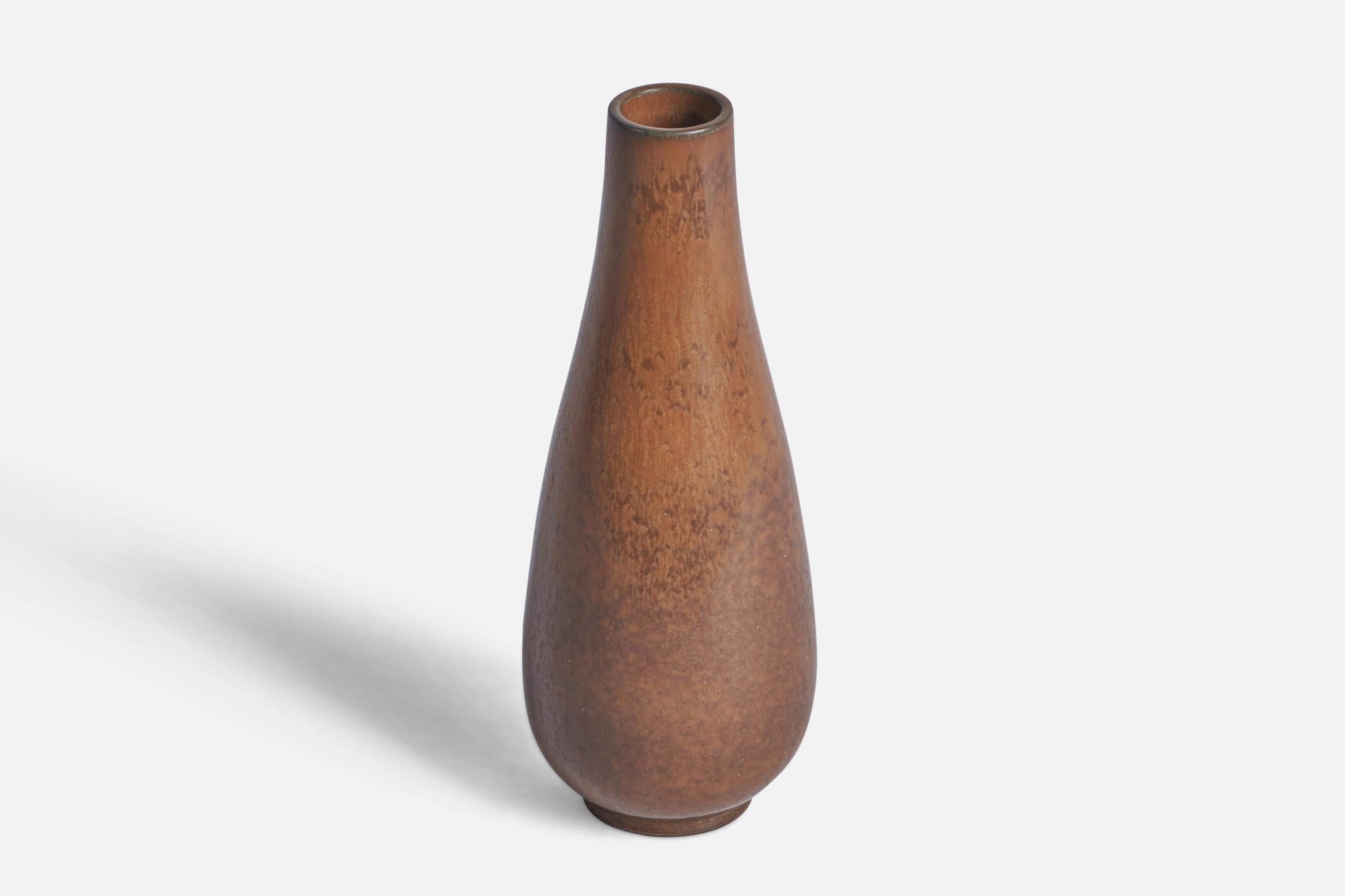 Mid-Century Modern Gunnar Nylund, Vase, Stoneware, Sweden, 1940s For Sale