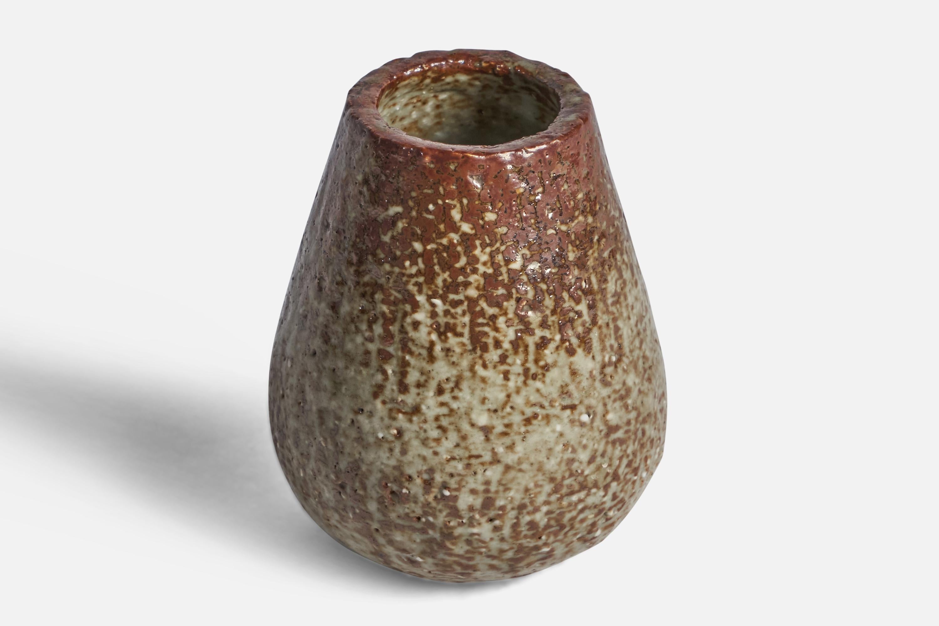 Mid-Century Modern Gunnar Nylund, Vase, Stoneware, Sweden, 1940s For Sale