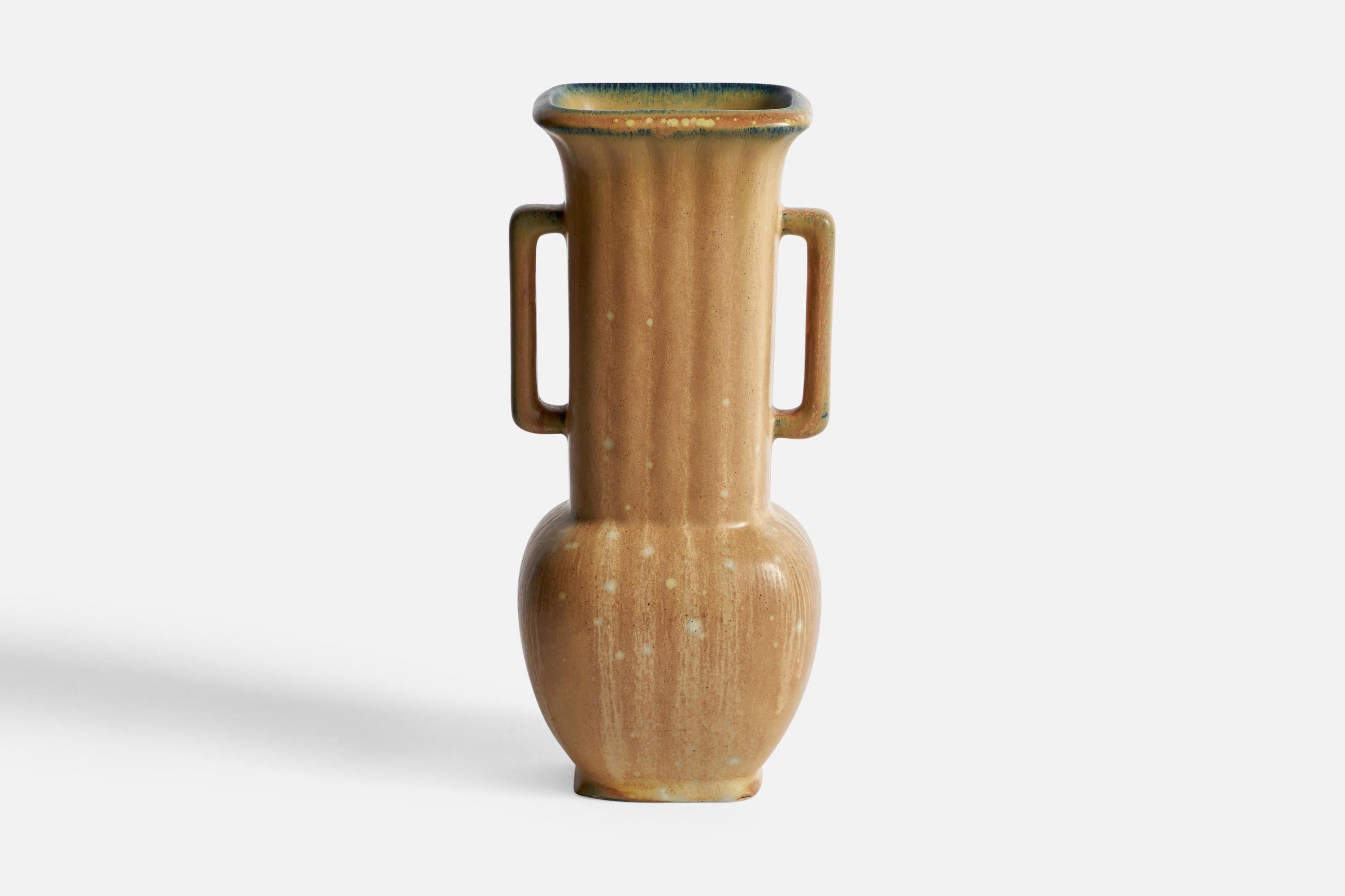 Scandinavian Modern Gunnar Nylund, Vase, Stoneware, Sweden, 1940s For Sale