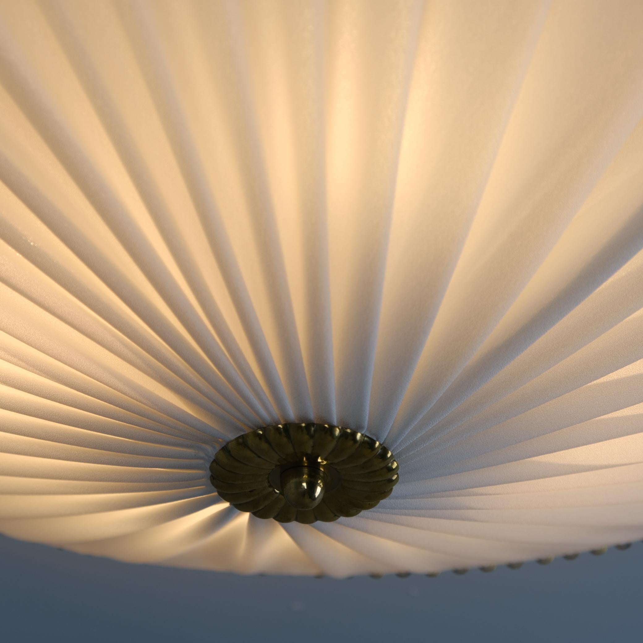 Gunnel Nyman Flush Mount In Brass and Fabric, Model K5-40, Idman 1950s In Good Condition For Sale In Helsinki, FI