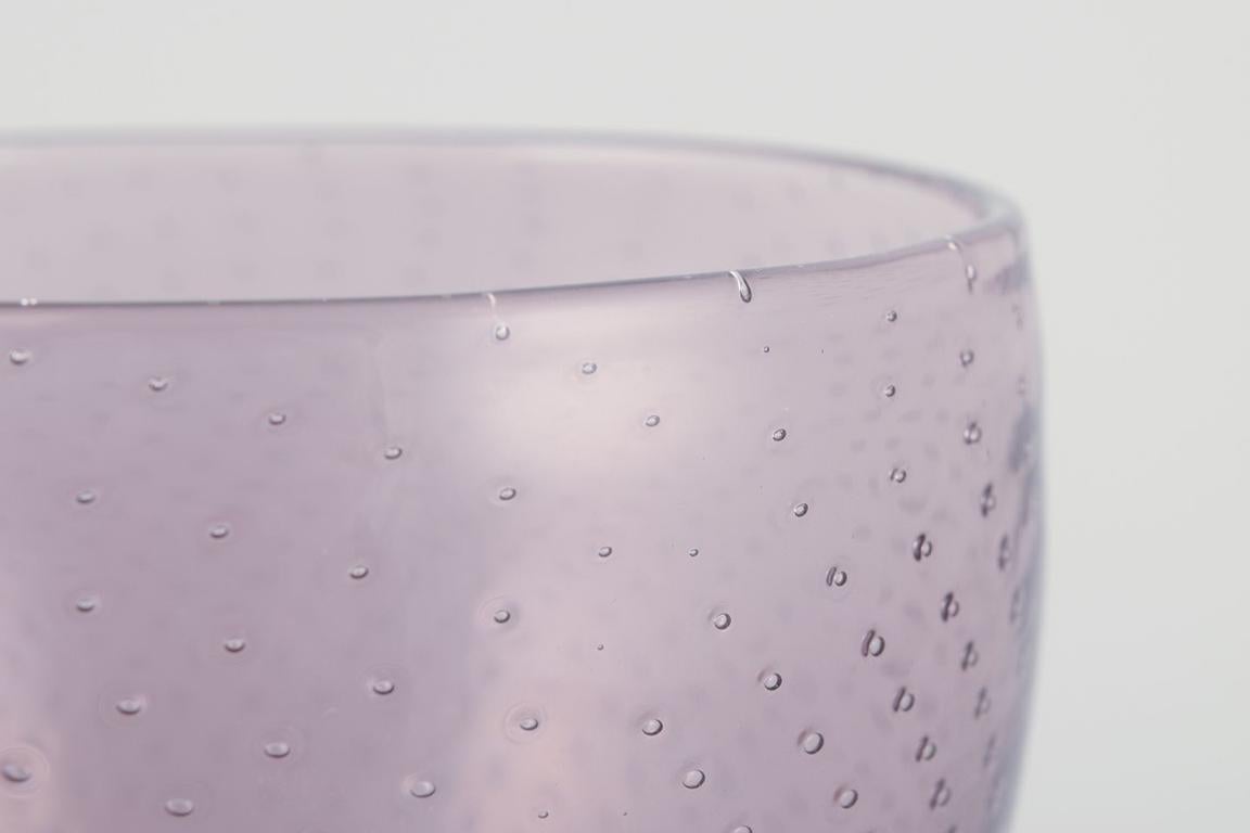 Gunnel Nyman per Nuutajärvi Notsjö. Vaso in vetro artistico finlandese modernista. In condizioni ottime in vendita a København, Copenhagen