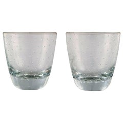 Gunnel Nyman für Nuutajärvi. Zwei Vodka-Gläser aus klarem Kunstglas.