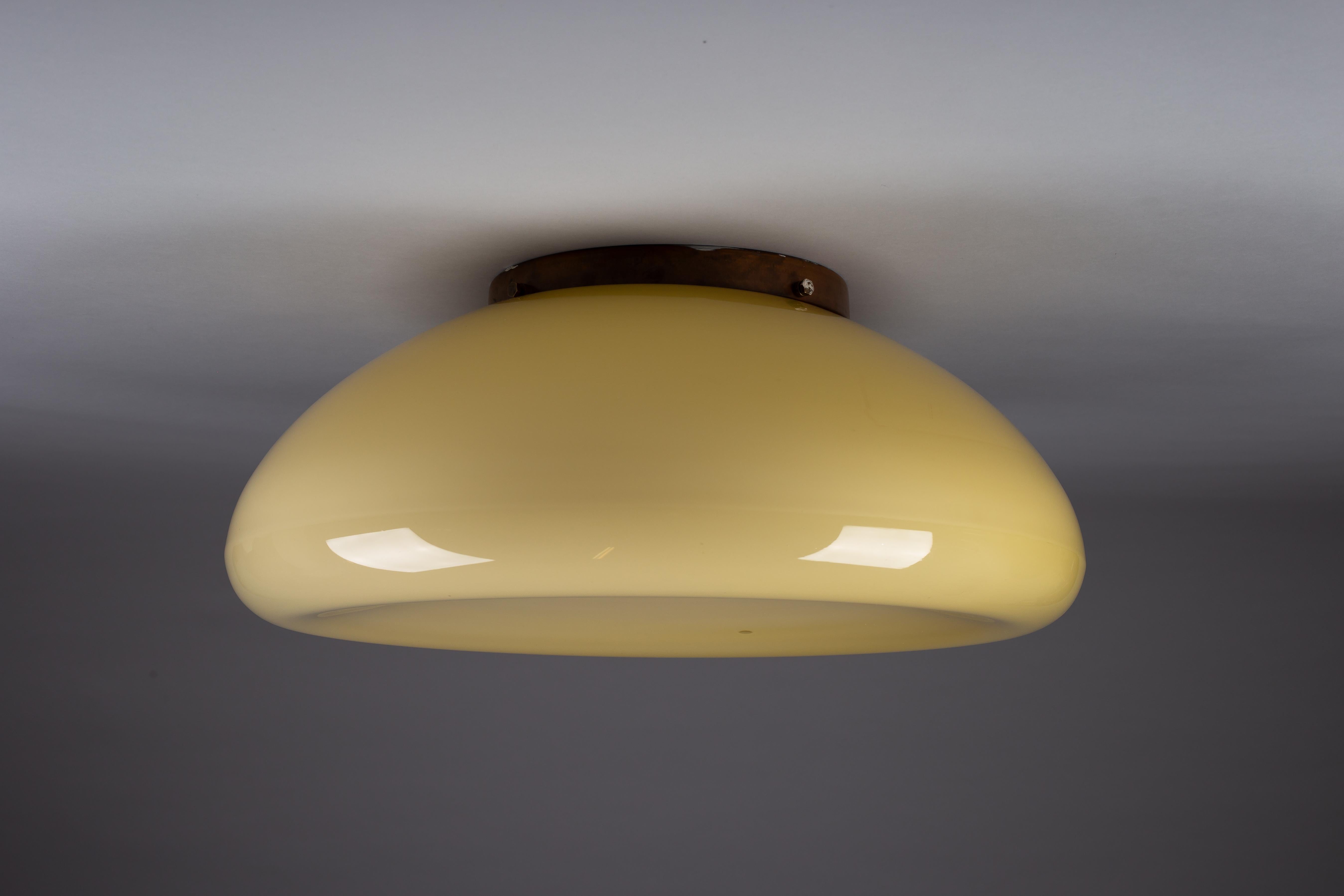 Finlandais Gunnel Nyman, grand encastré en verre moderne du milieu du siècle, modèle 82400, Idman Oy en vente