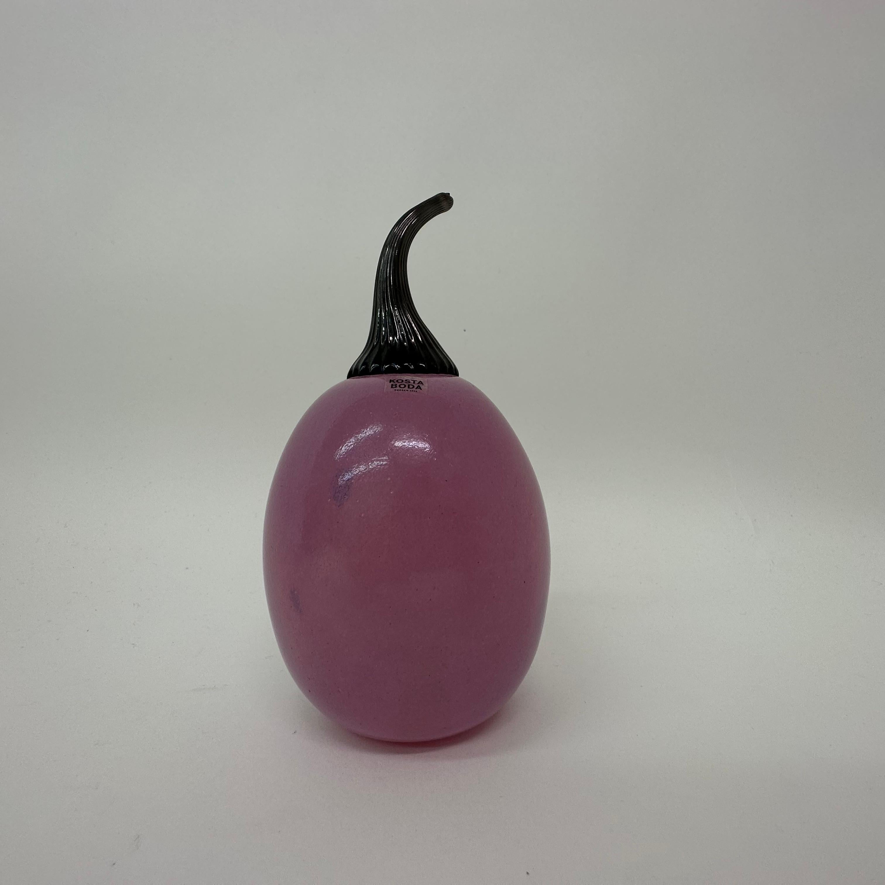 Art Glass Gunnel Sahlin for Kosta Boda Pink roots collection For Sale