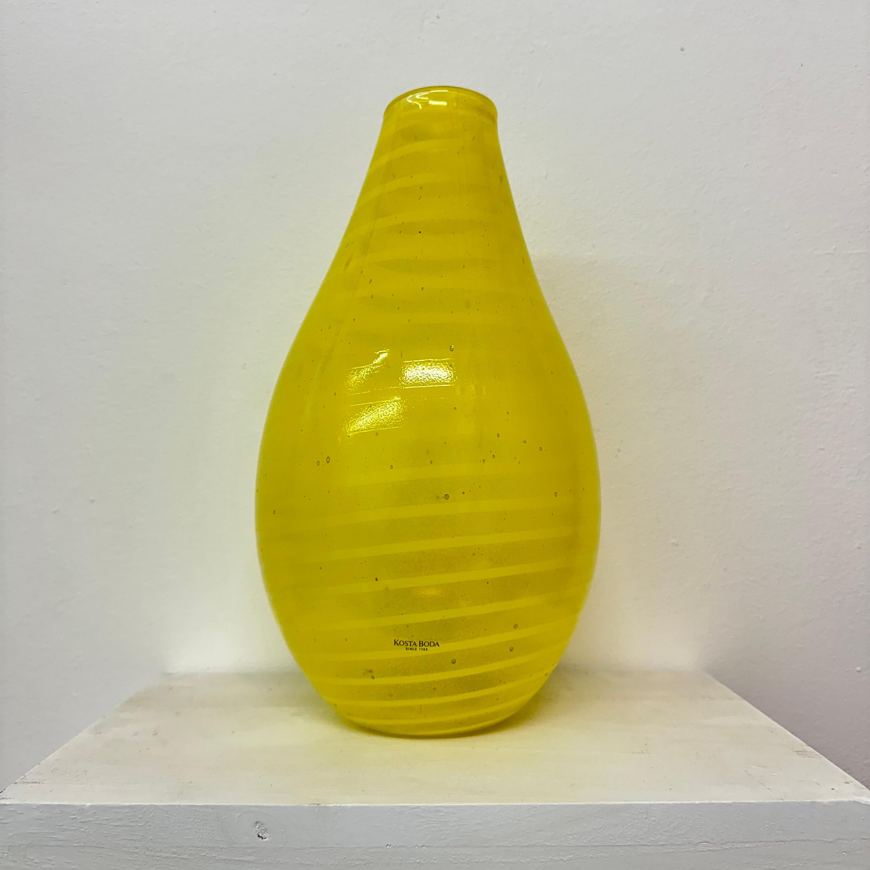 Gunnel Sahlin for Kosta boda Sweden yellow glass vase , 1990’s In Good Condition For Sale In Delft, NL
