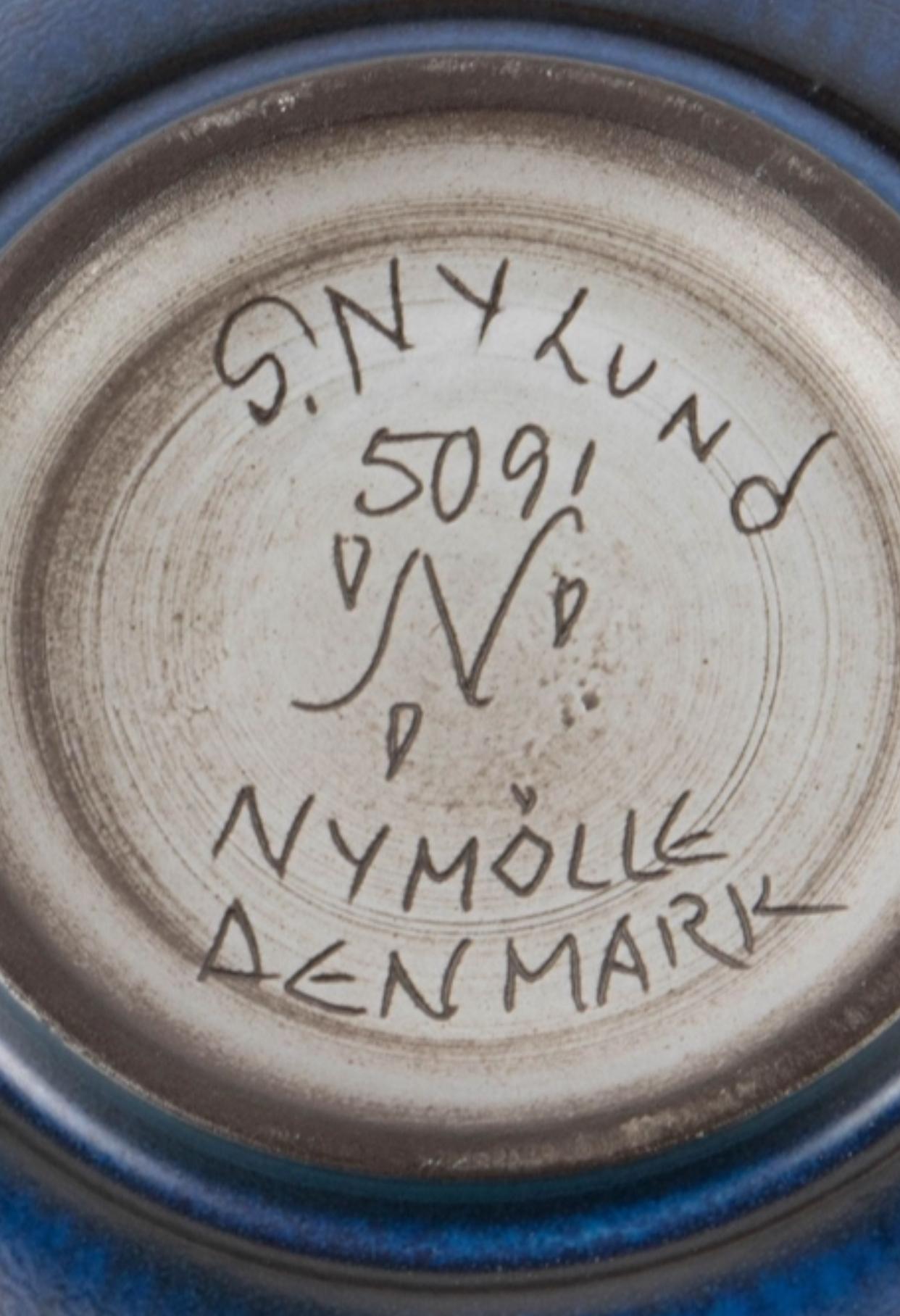 Mid-20th Century Gunner Nylund for Nymolle, Denmark Blue Ceramic Bowl. For Sale