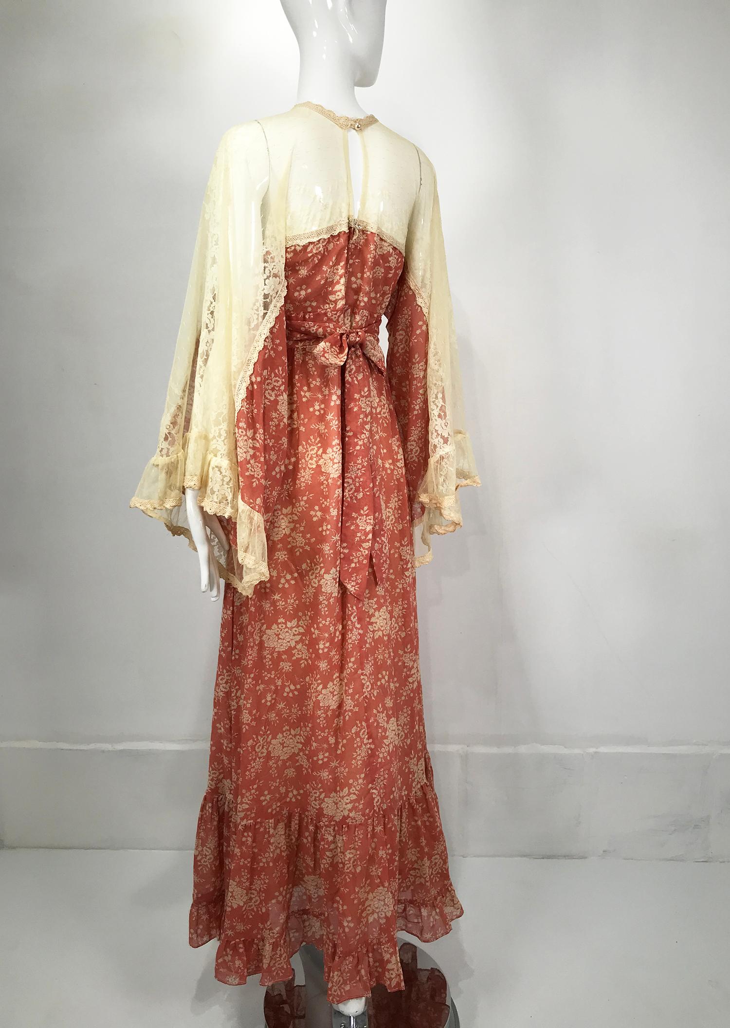Women's GunneSax By Jessica Tulle Shoulder Angel Sleeve Calico Prairie Dress 1969 For Sale