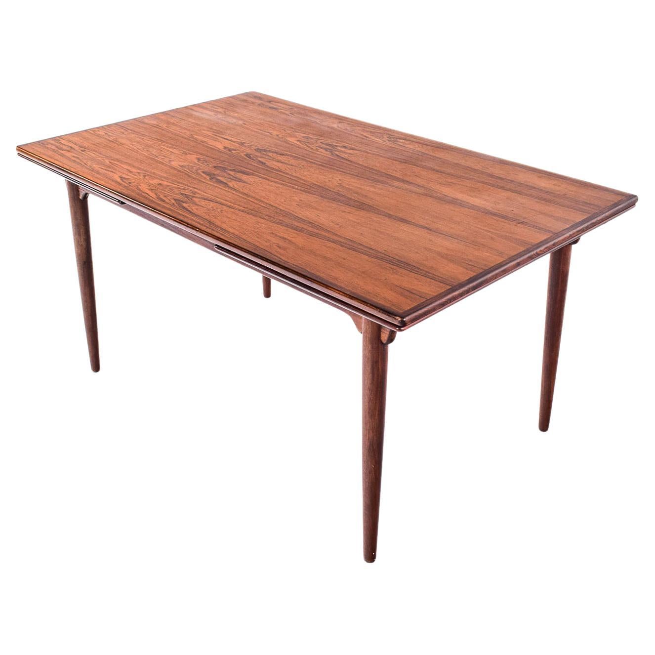 Gunni Omann Dining Table in Rosewood, Model 54, 1960’s