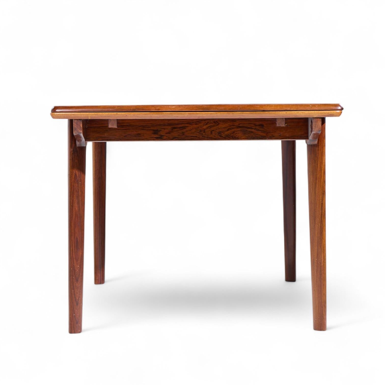 Danois Gunni Omann for Omann Jun Mid Century Danish Rosewood Hidden Leaf Dining Table en vente