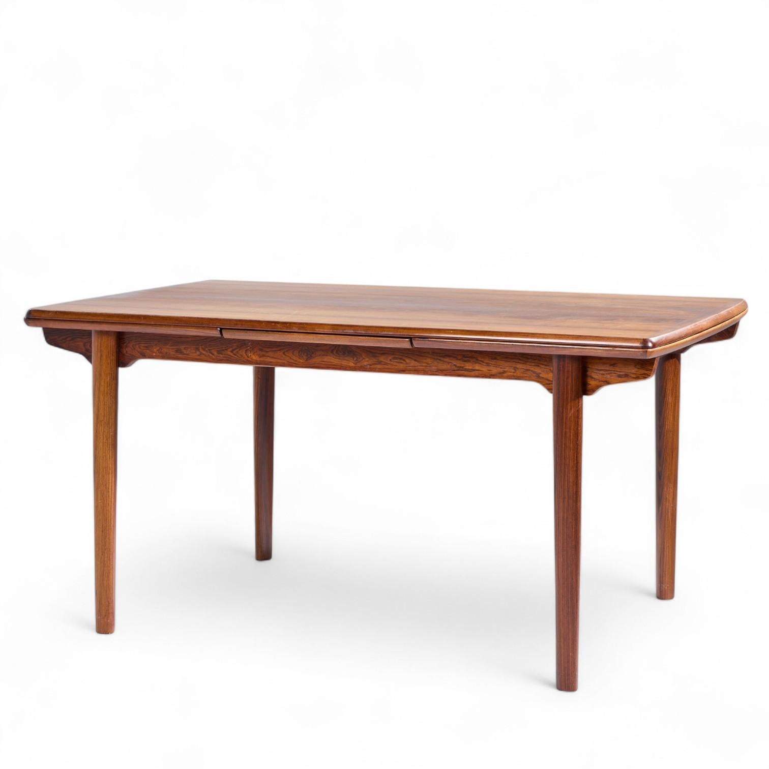 Gunni Omann for Omann Jun Mid Century Danish Rosewood Hidden Leaf Dining Table en vente 1